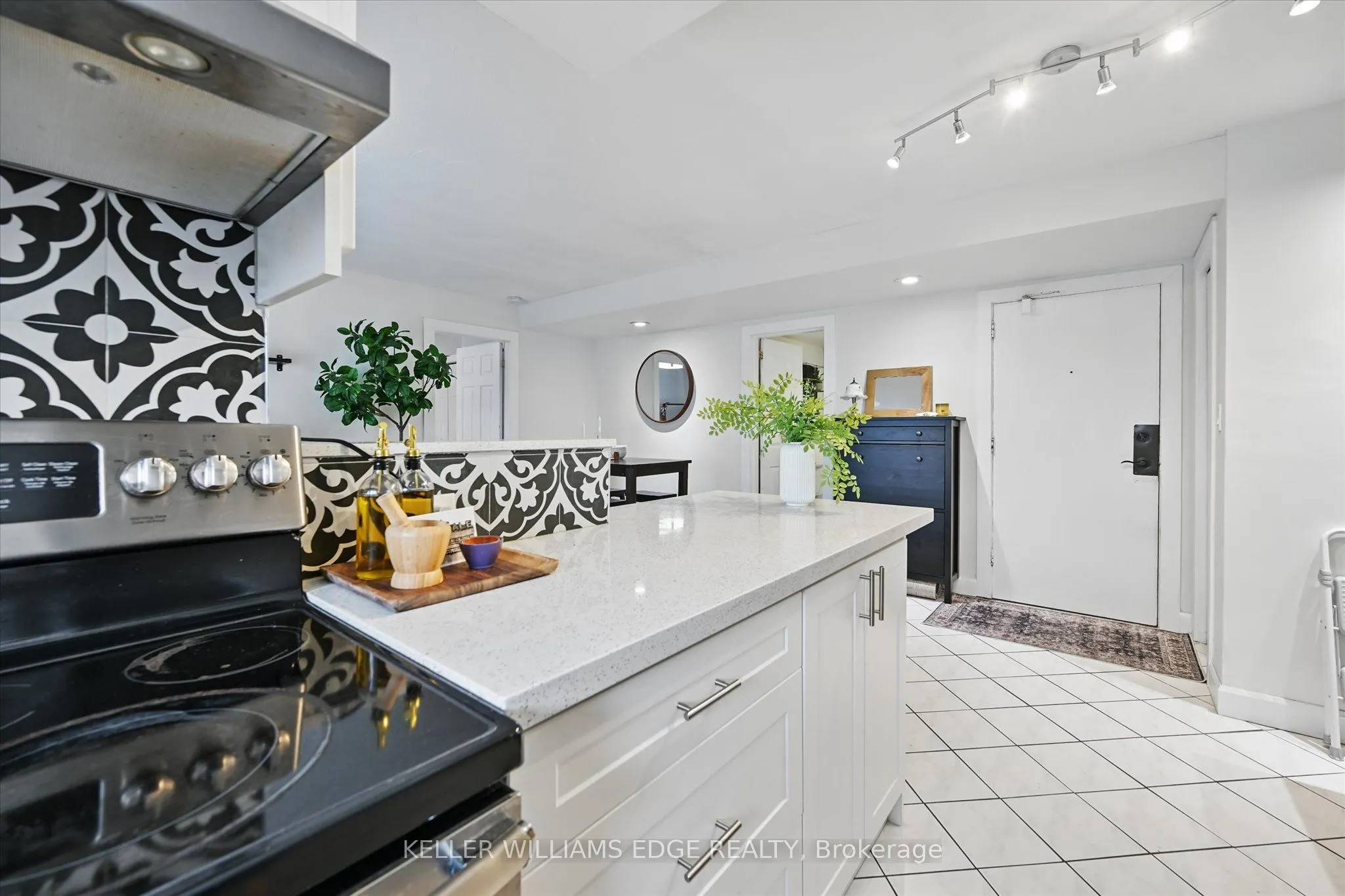 2373 King Street E, #43