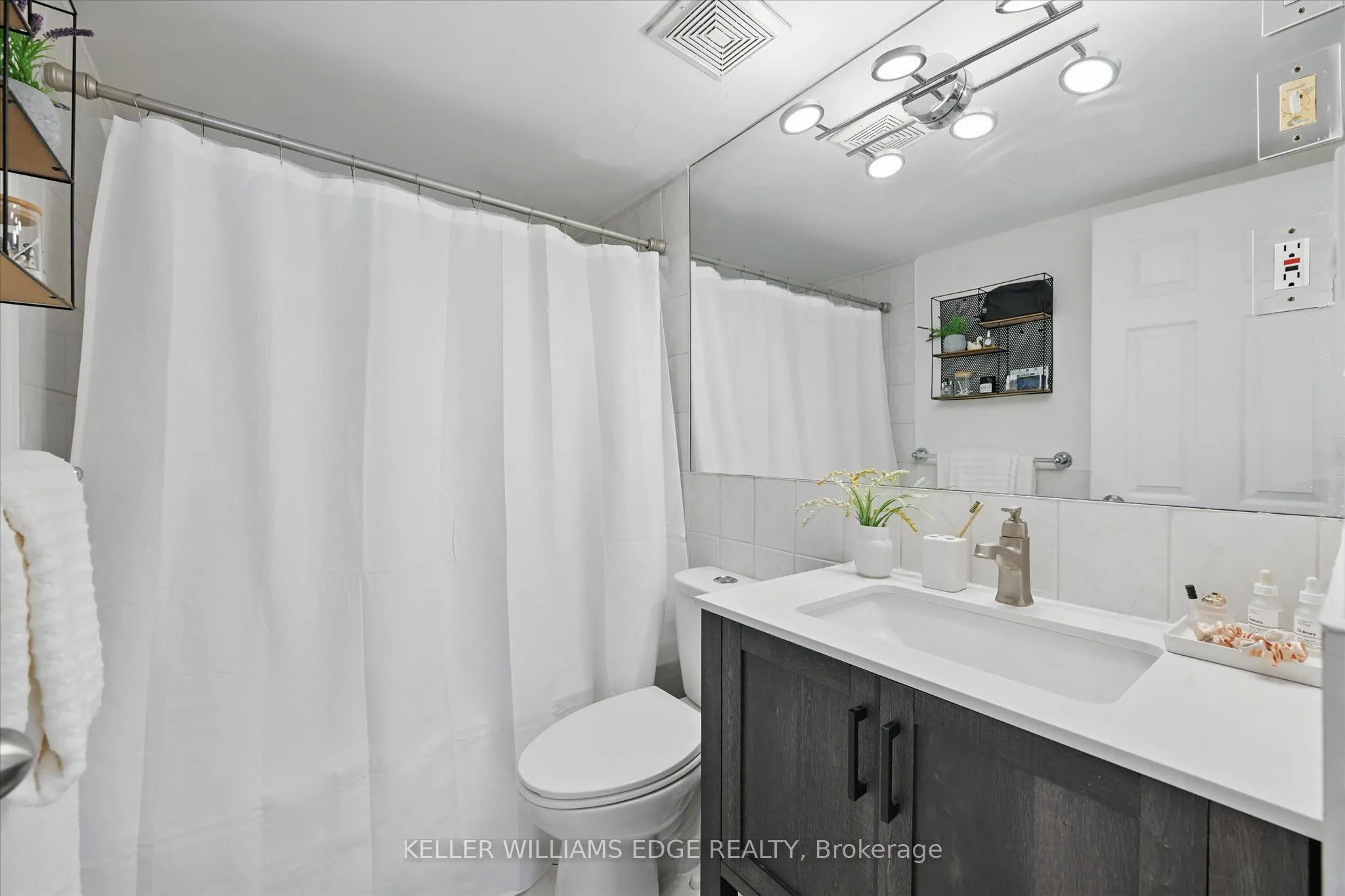 2373 King Street E, #43