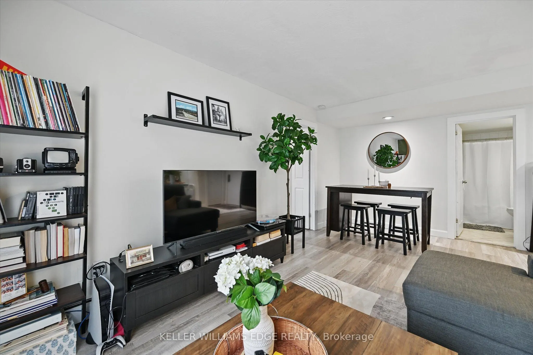 2373 King Street E, #43