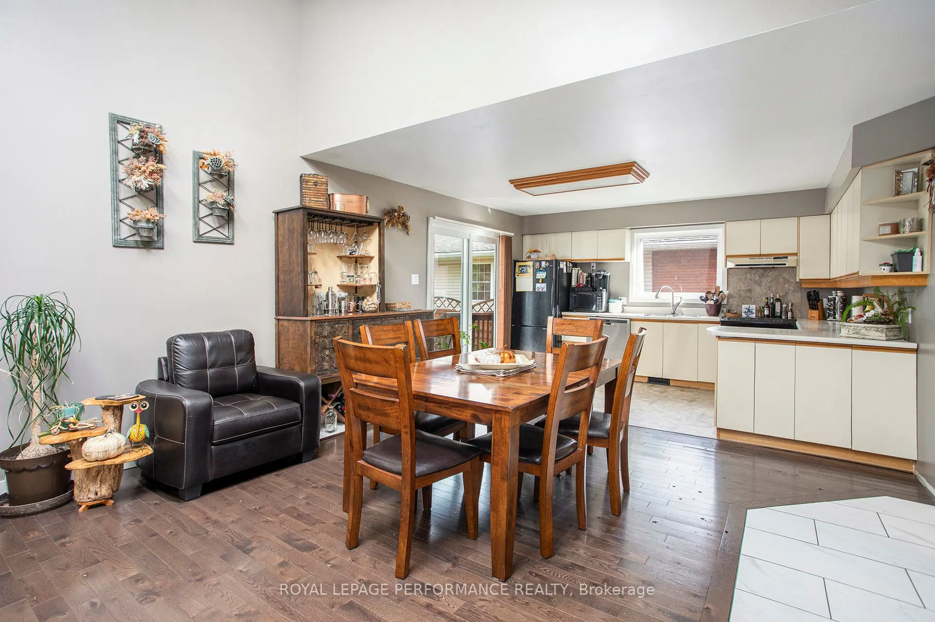 2141 Boyer Road