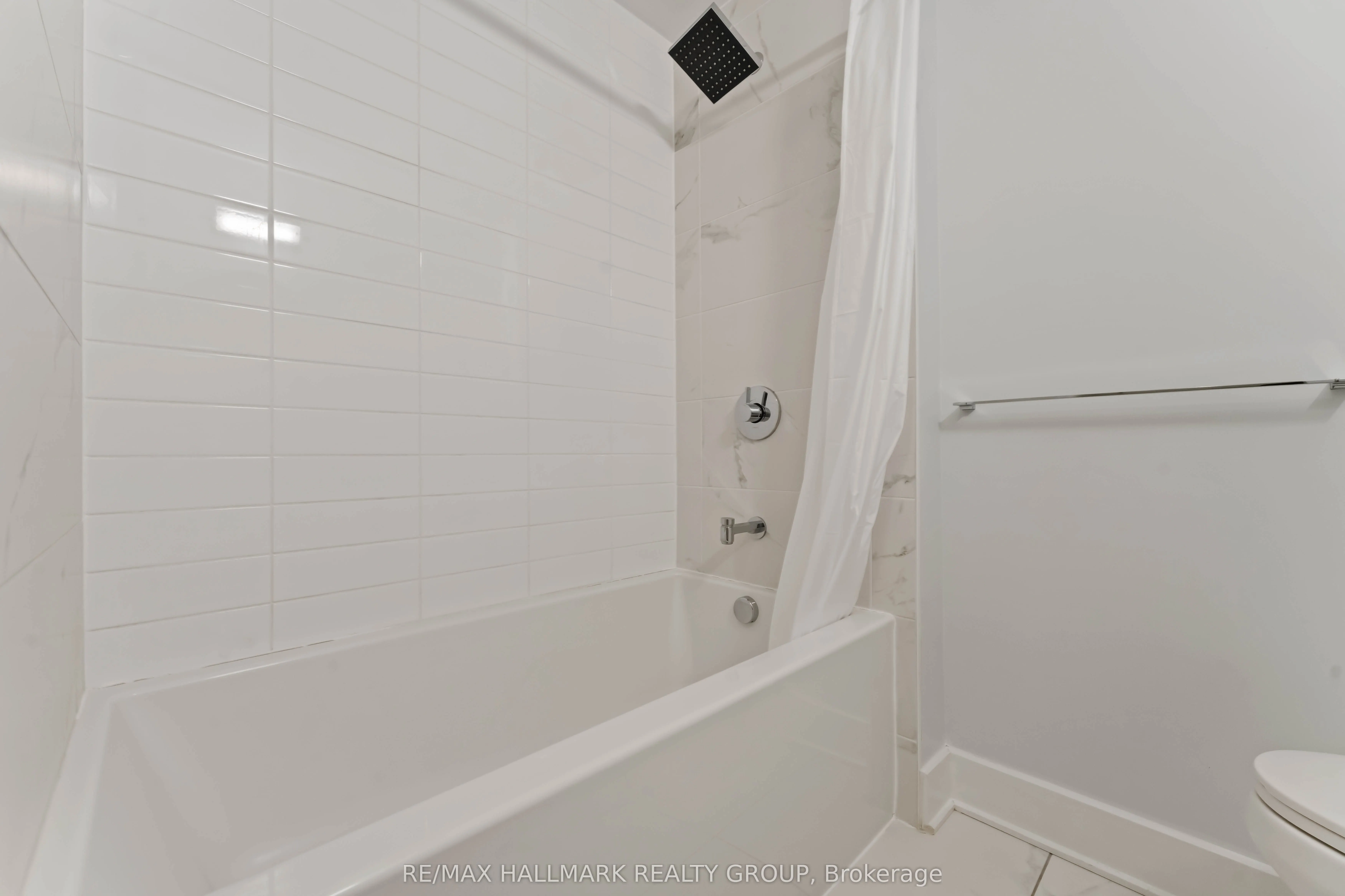 255 BAY Street, #1209