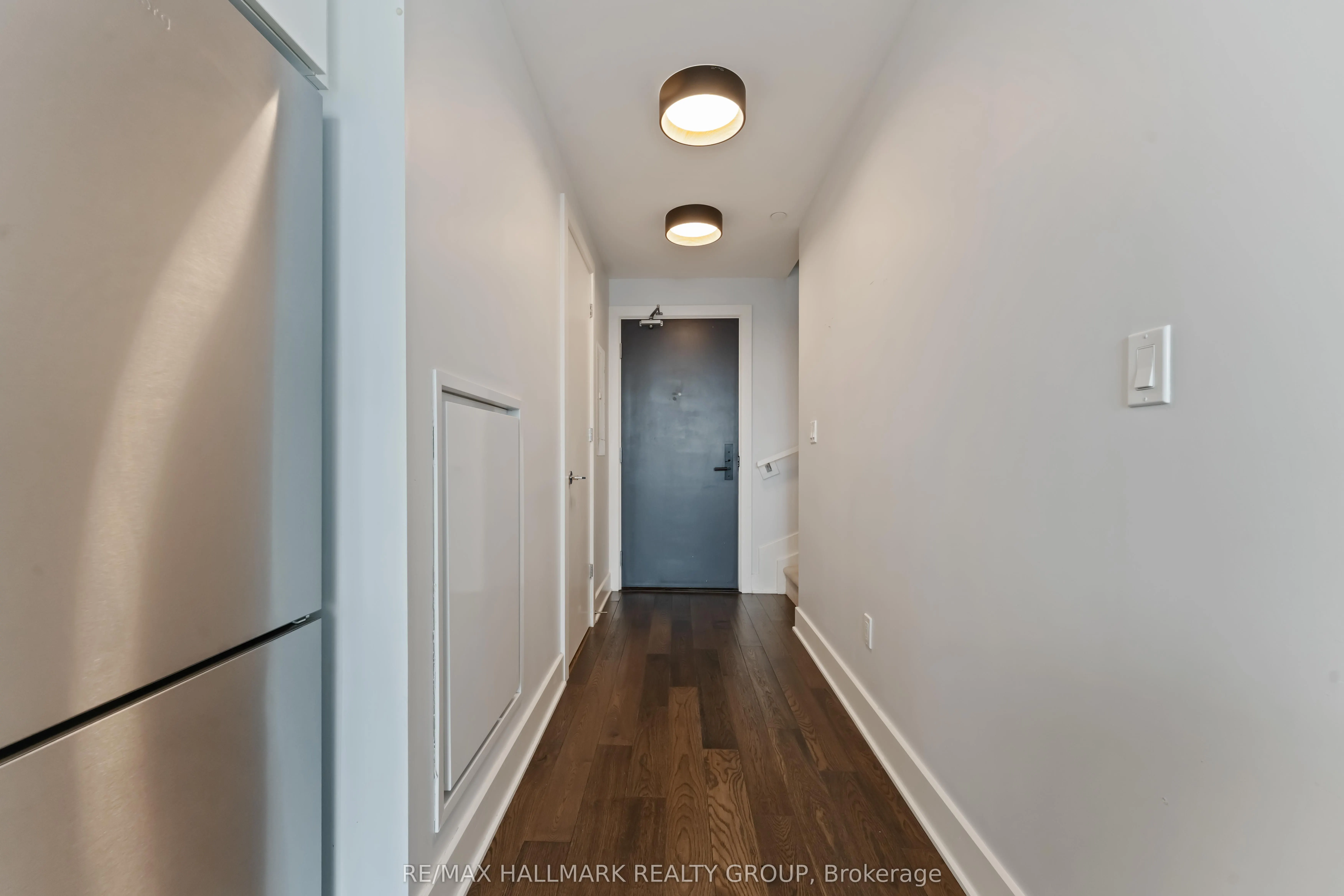 255 BAY Street, #1209