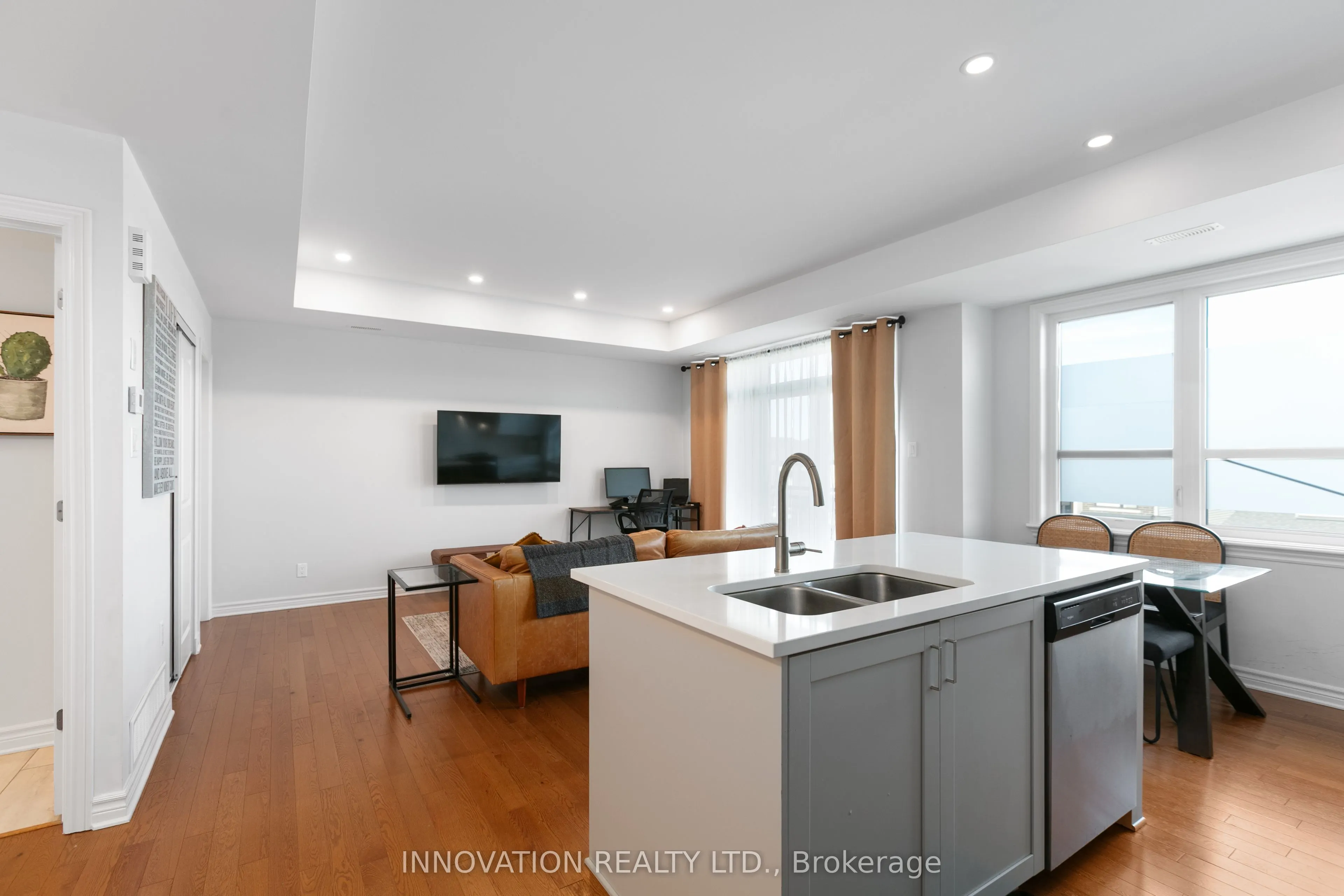 105 Lynn Valley Terrace, #105