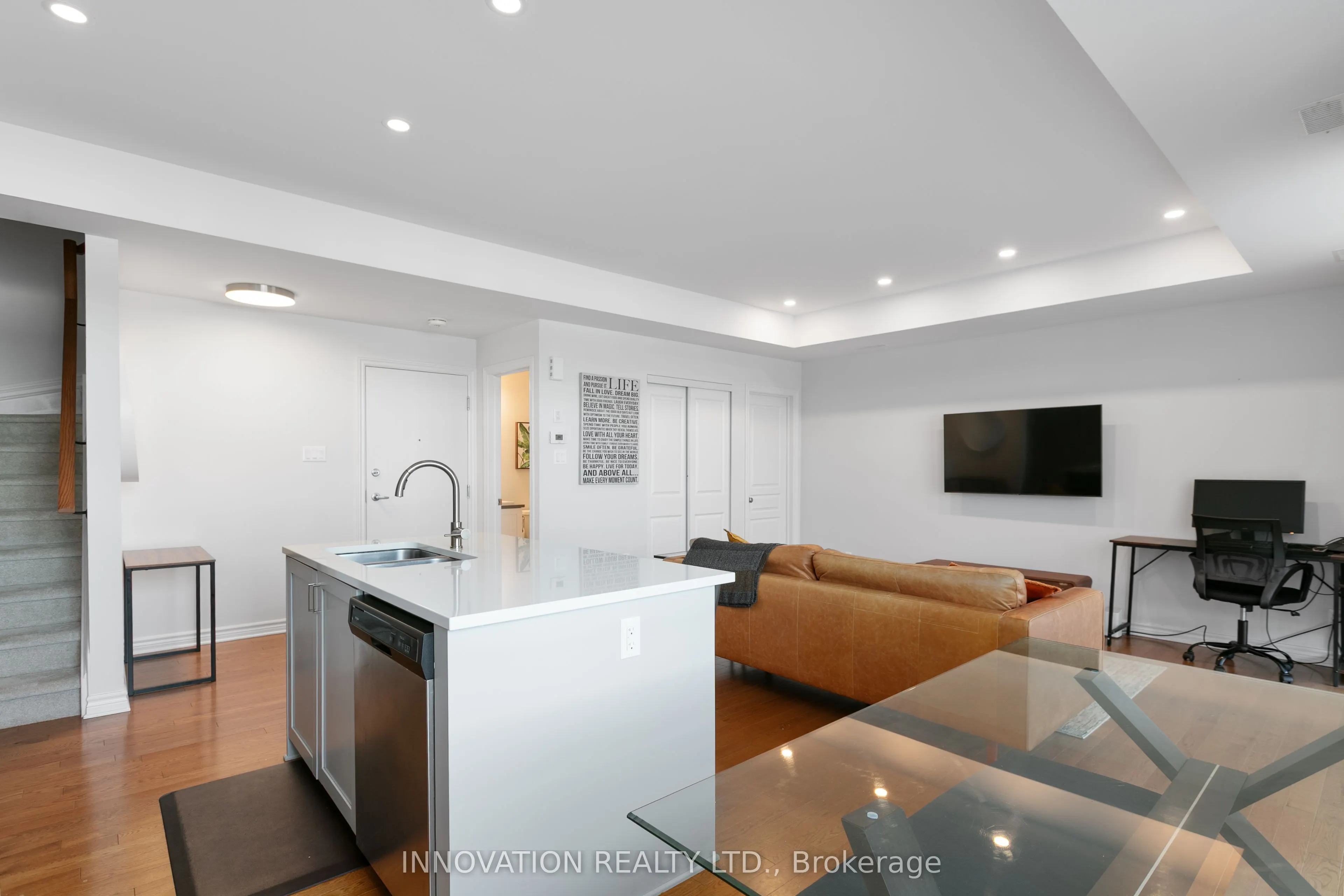 105 Lynn Valley Terrace, #105