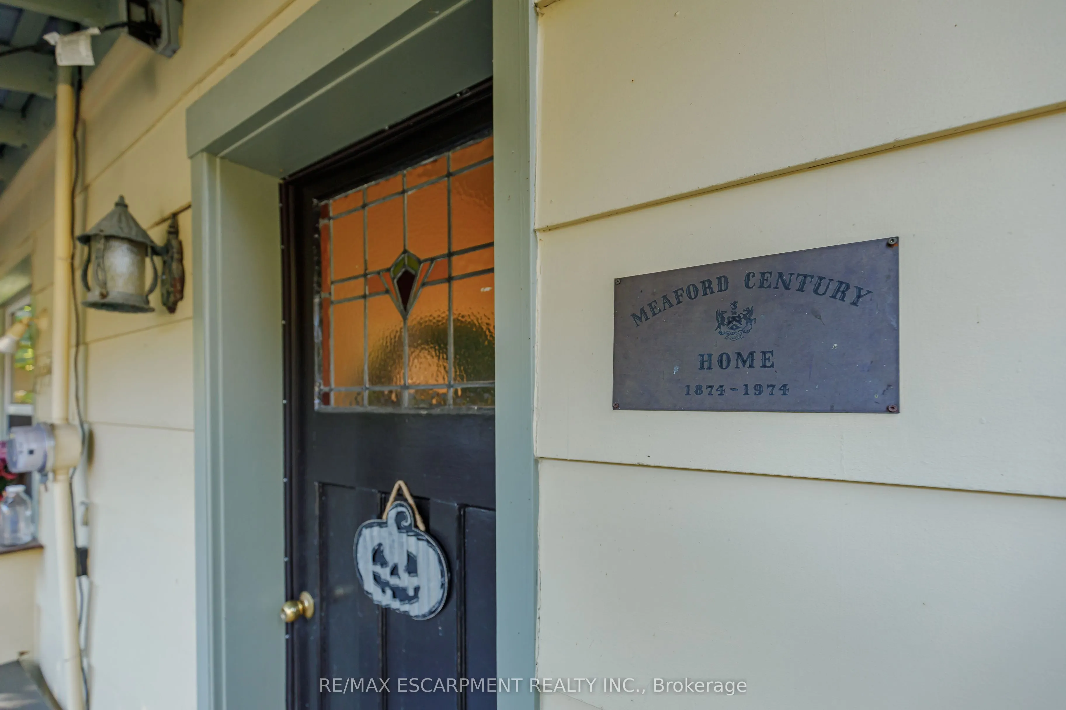 225 Berry Street