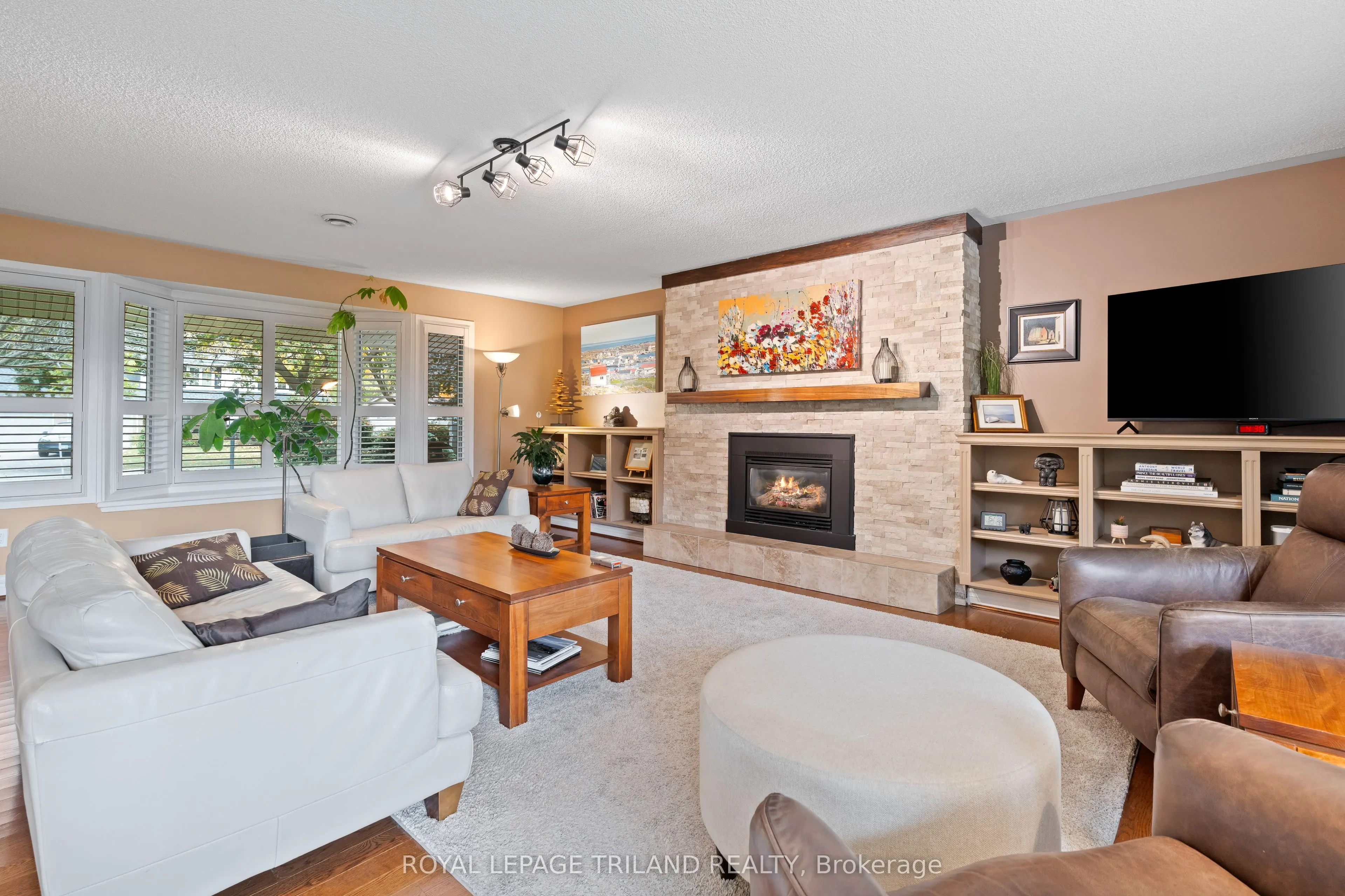 142 Hunt Club Drive