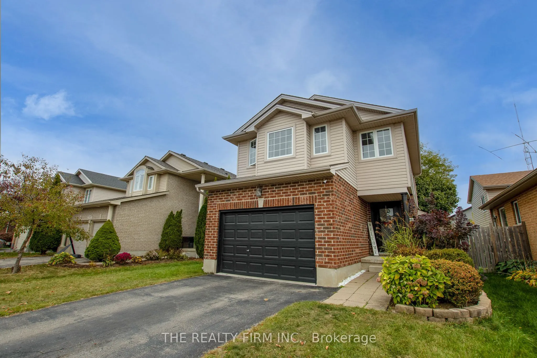 1769 Bayswater Crescent