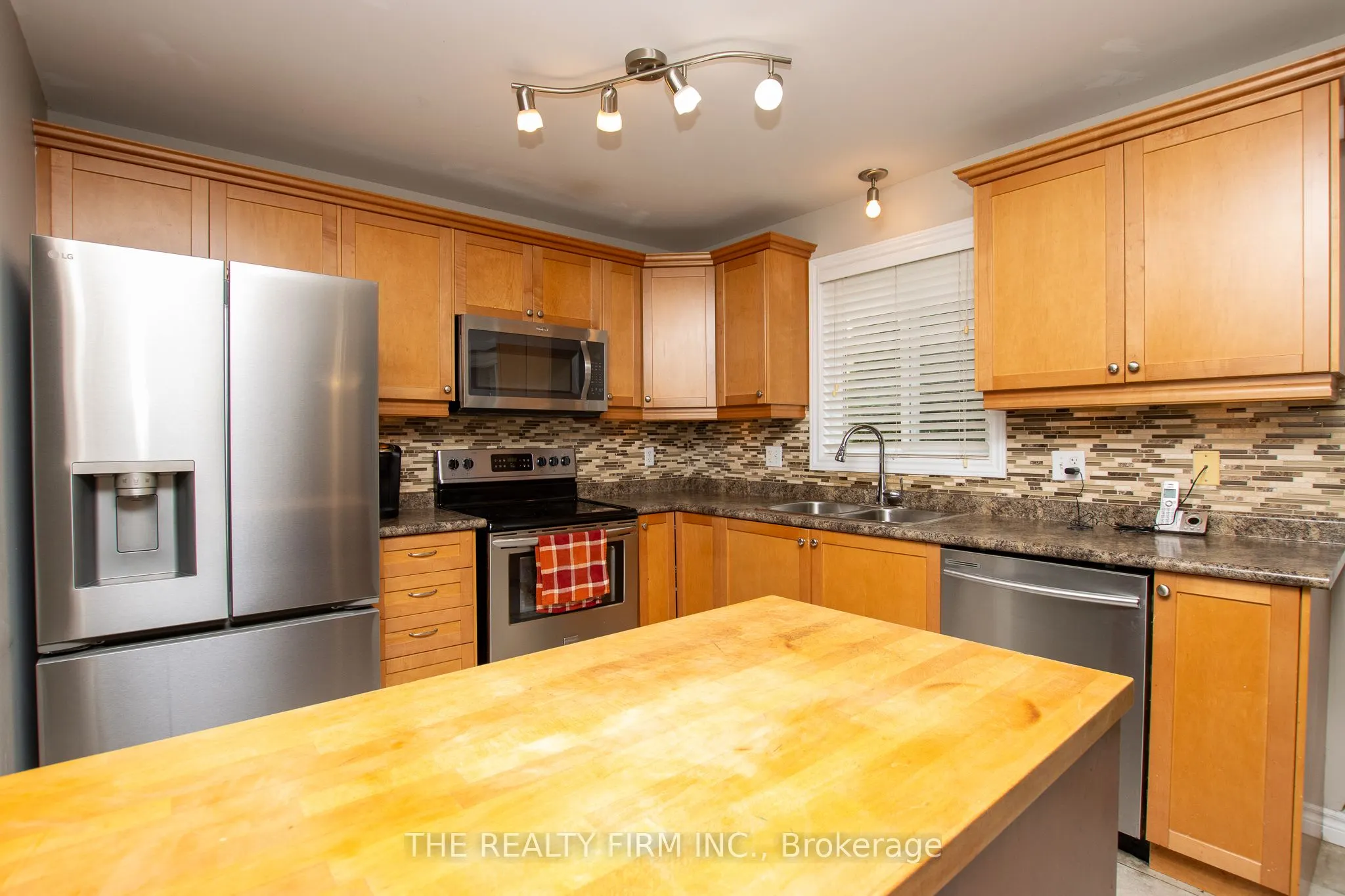 1769 Bayswater Crescent