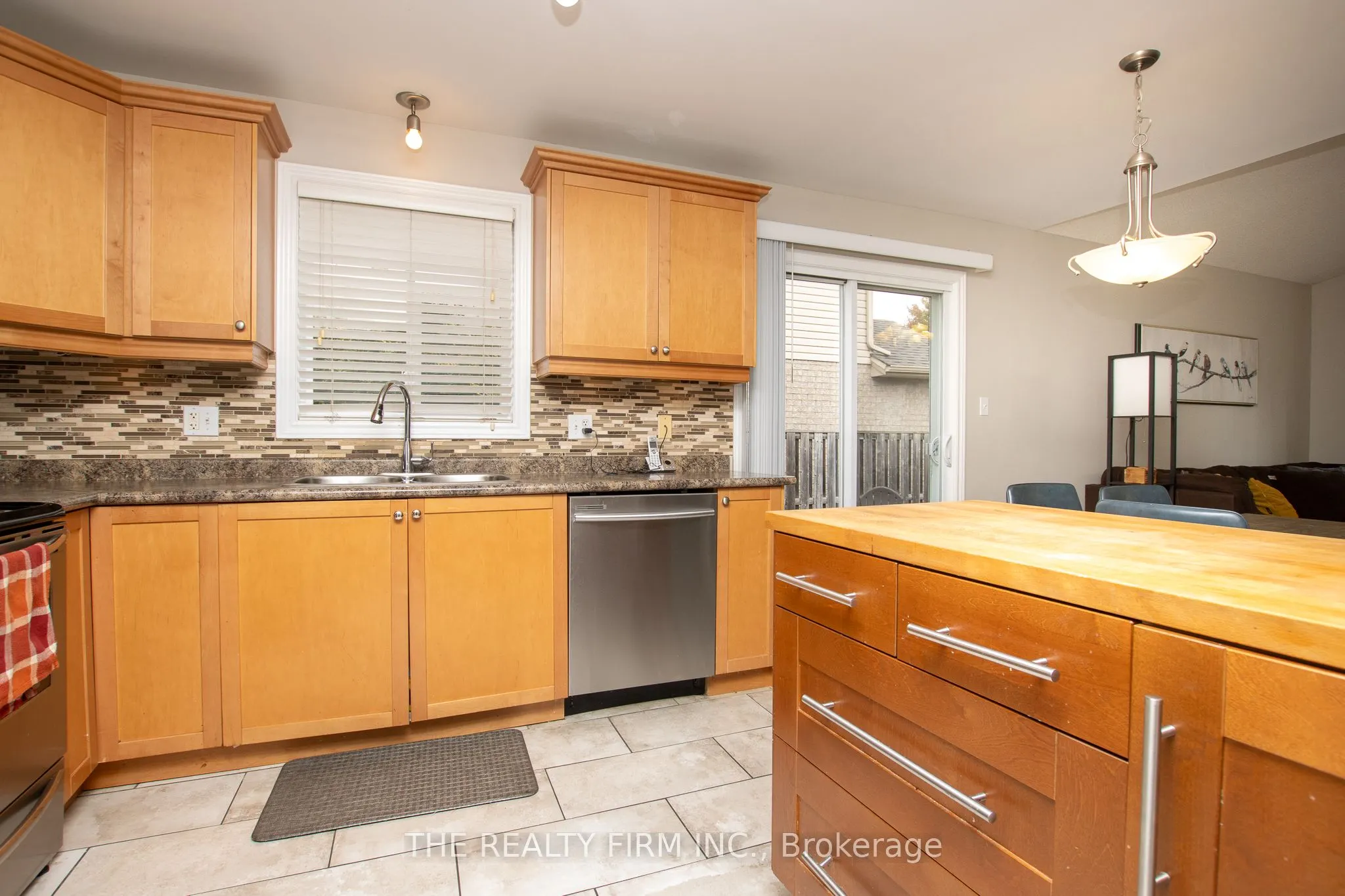 1769 Bayswater Crescent