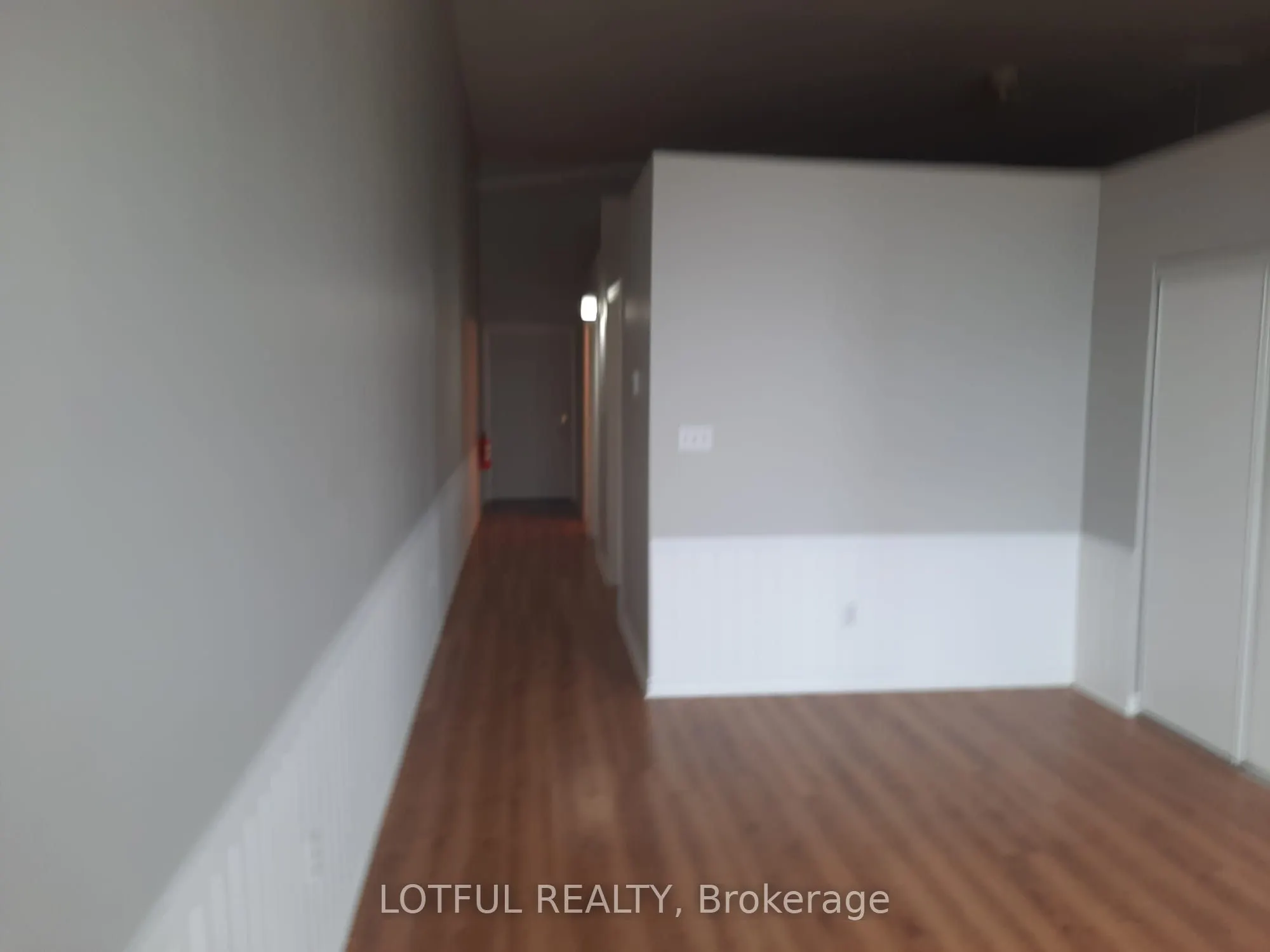 192 King Street W, #201