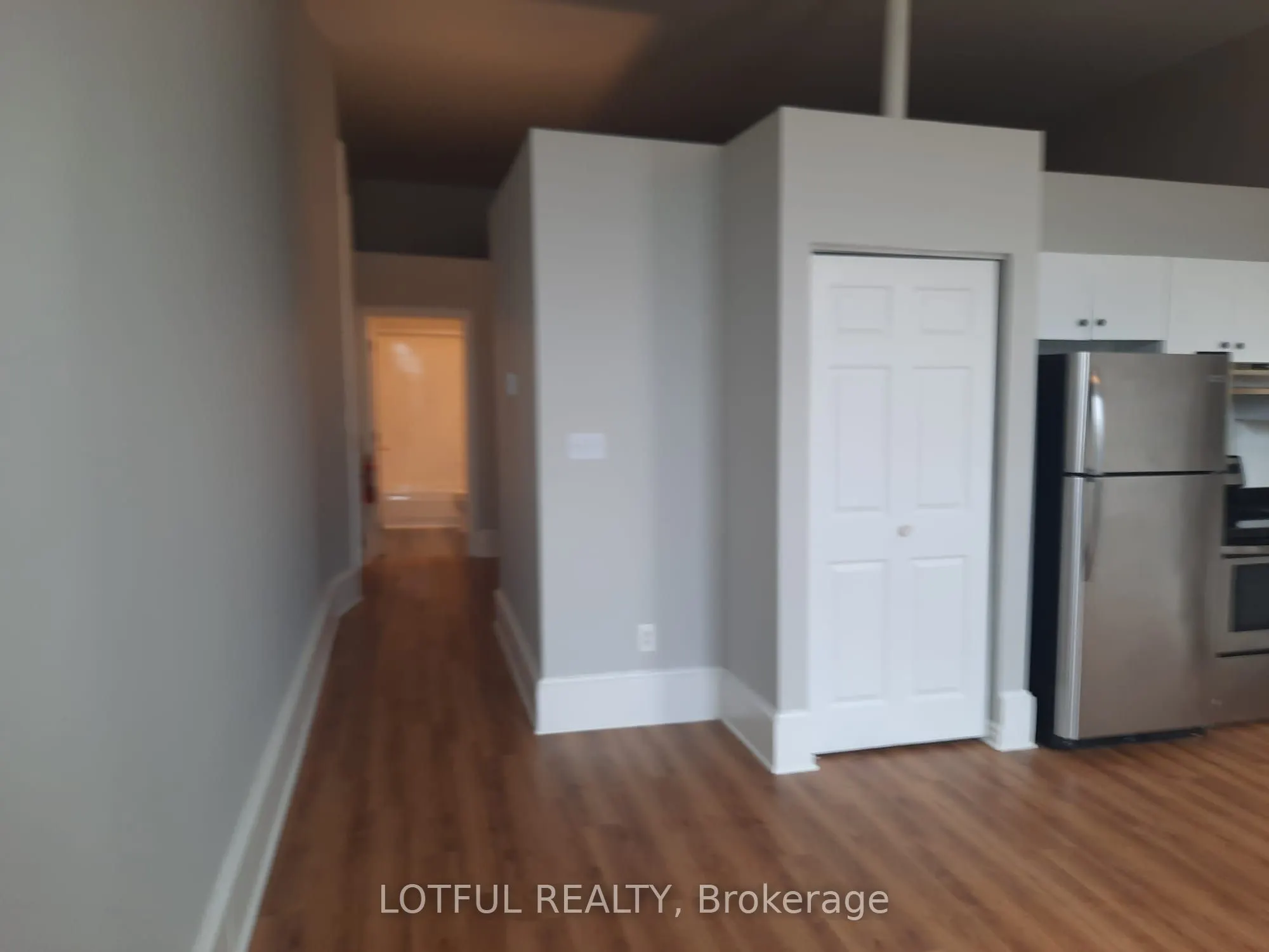 192 King Street W, #201