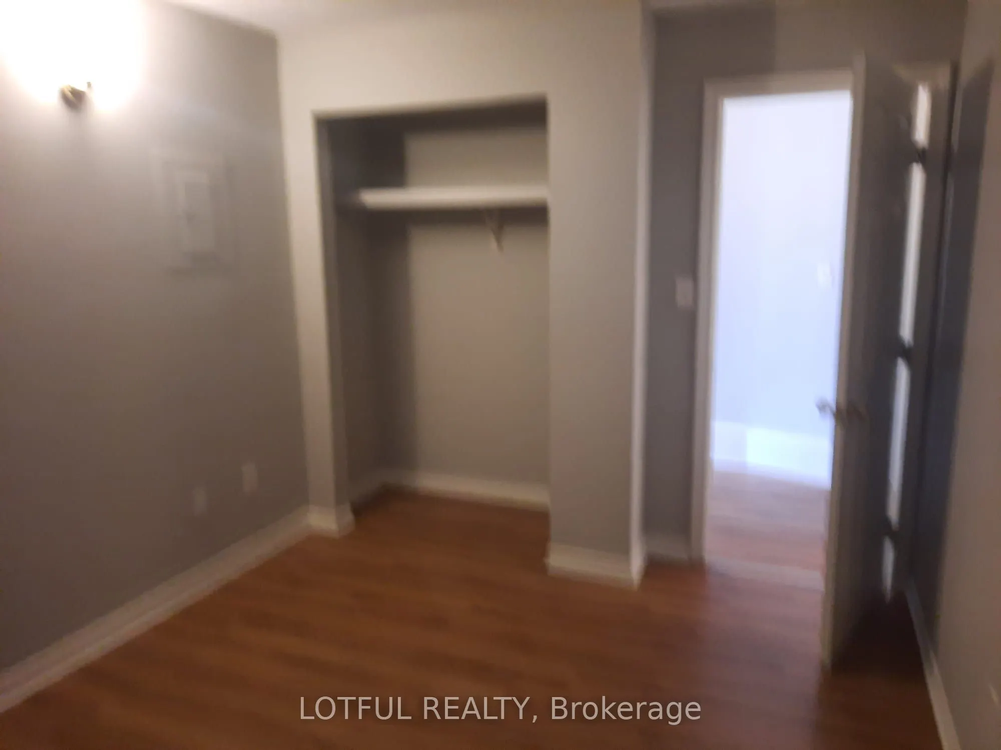 192 King Street W, #301
