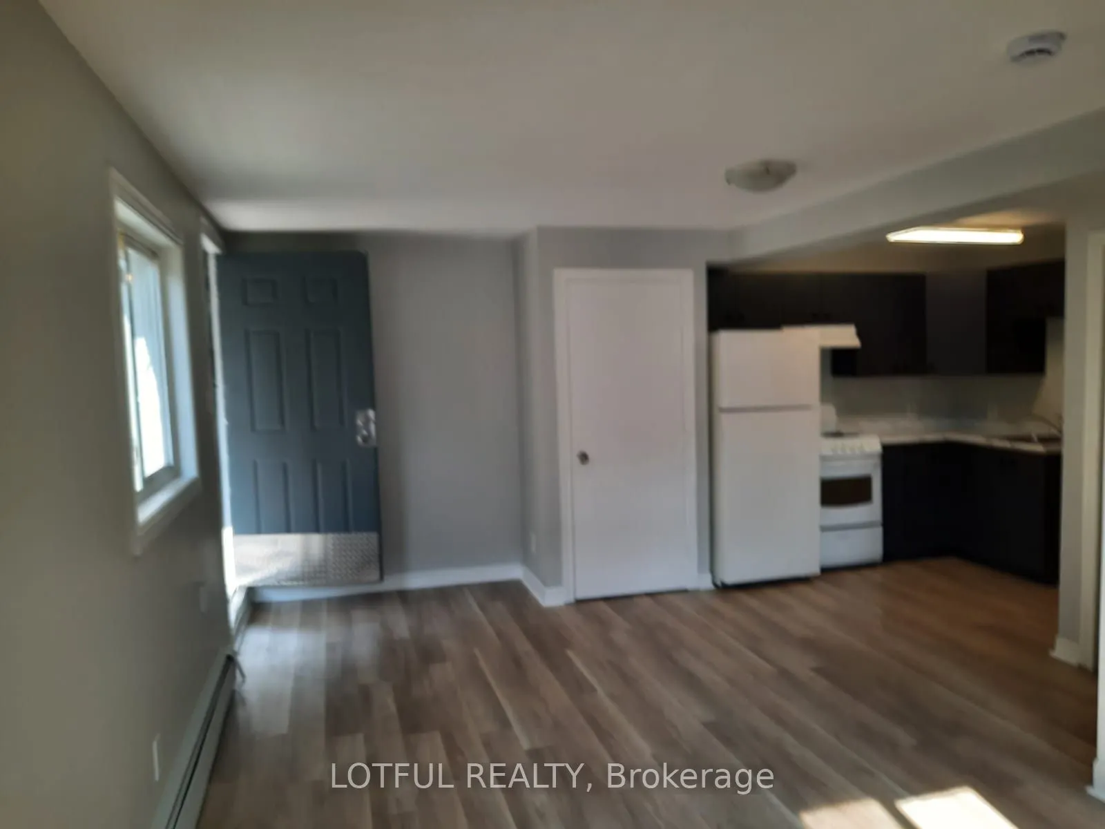192 King Street W, #103