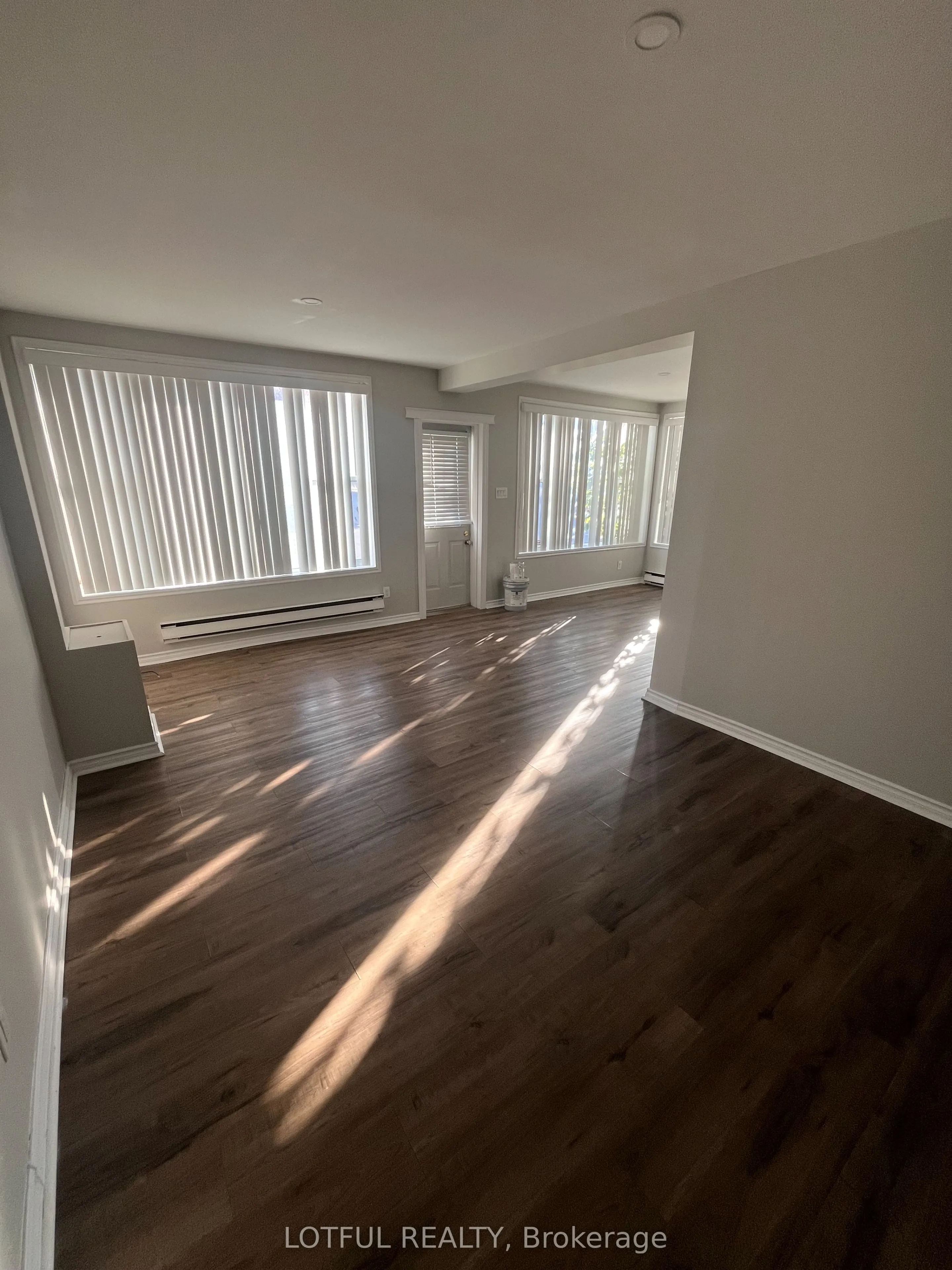38 King Street, #5