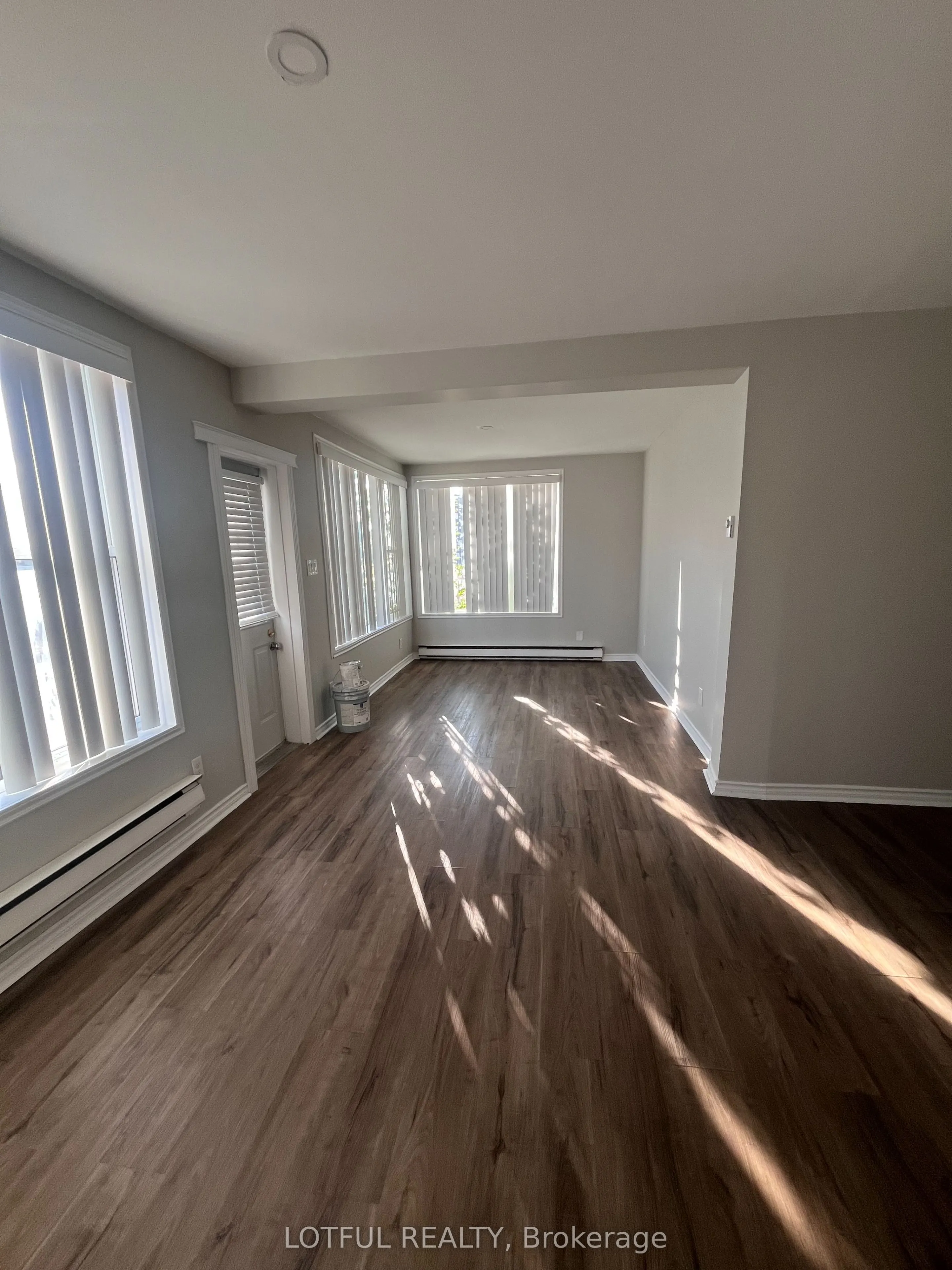 38 King Street, #5