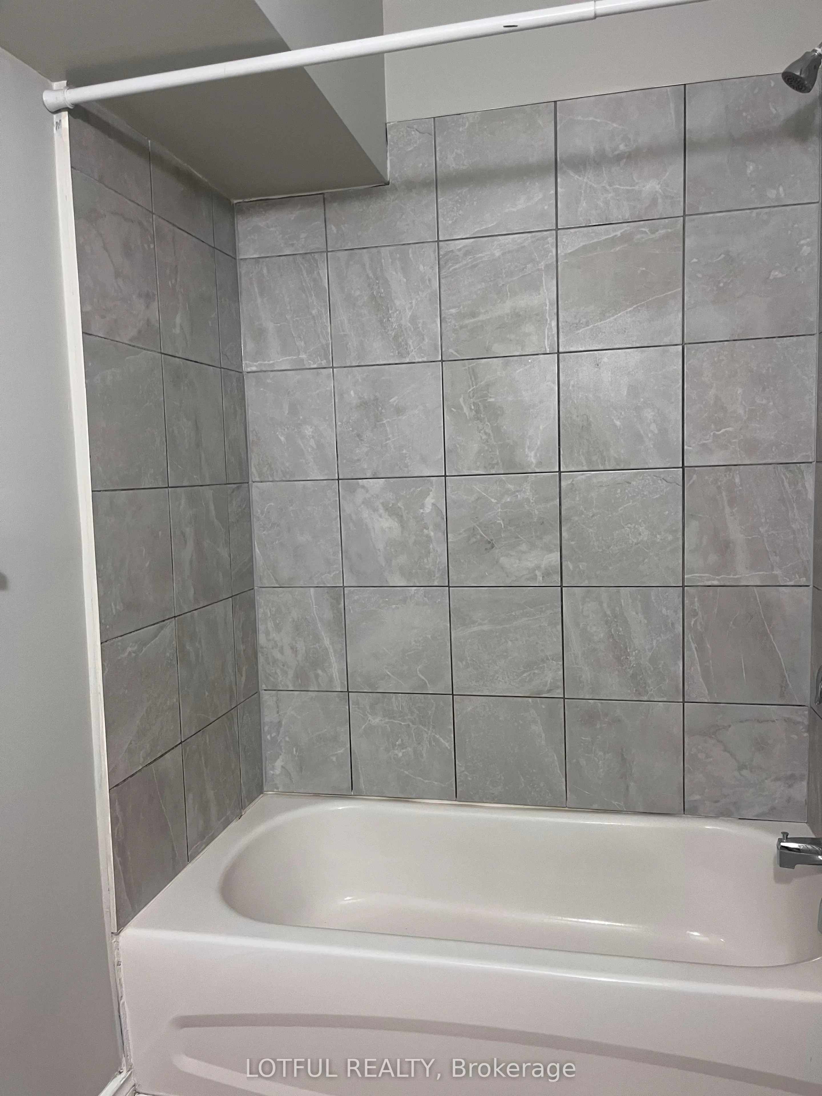 38 King Street, #5