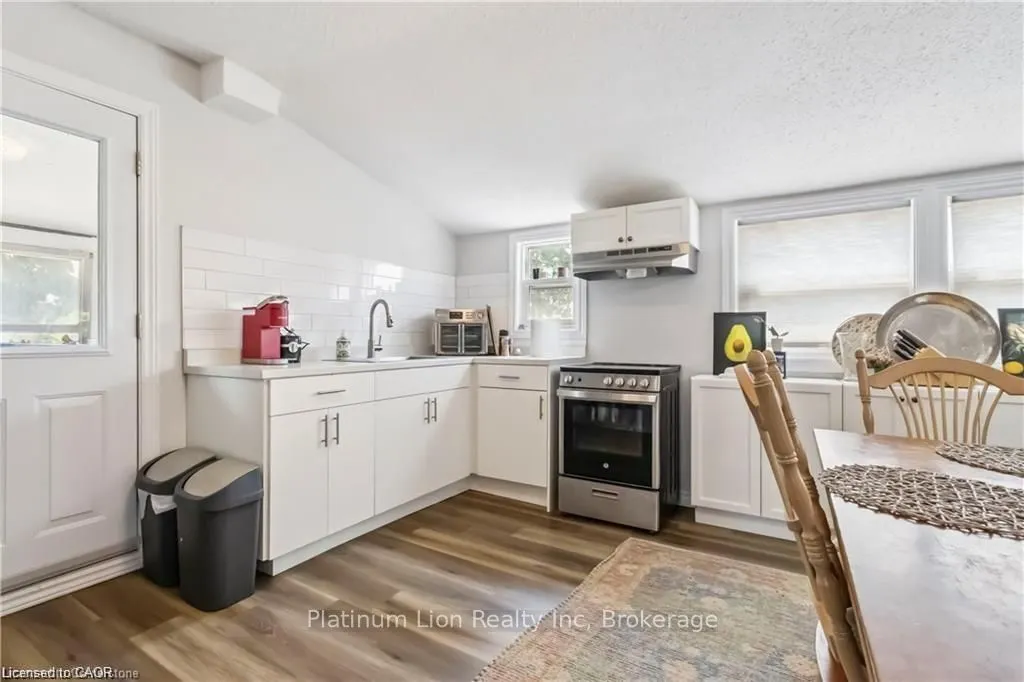 89 Talbot Street S