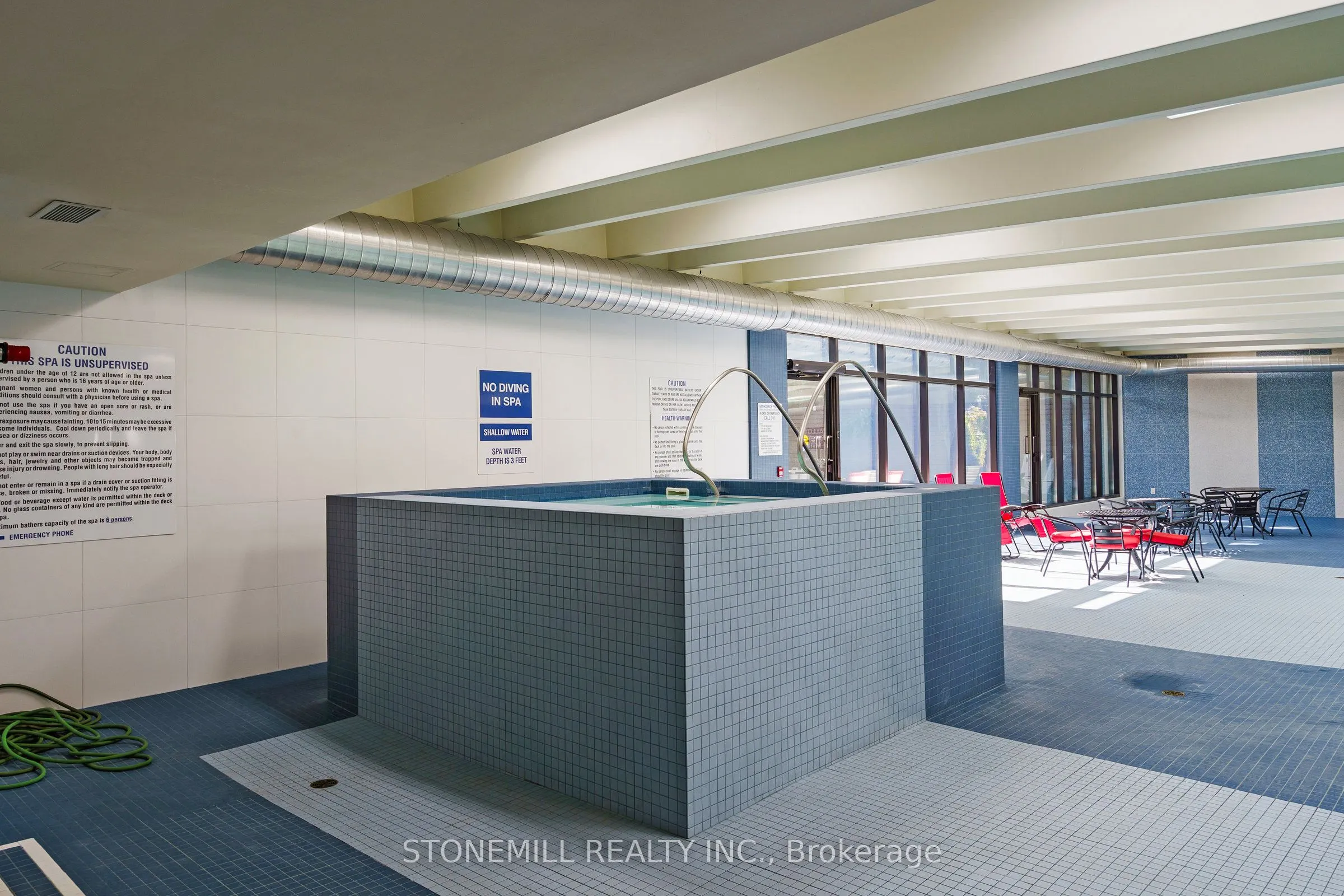120 Duke Street, #403