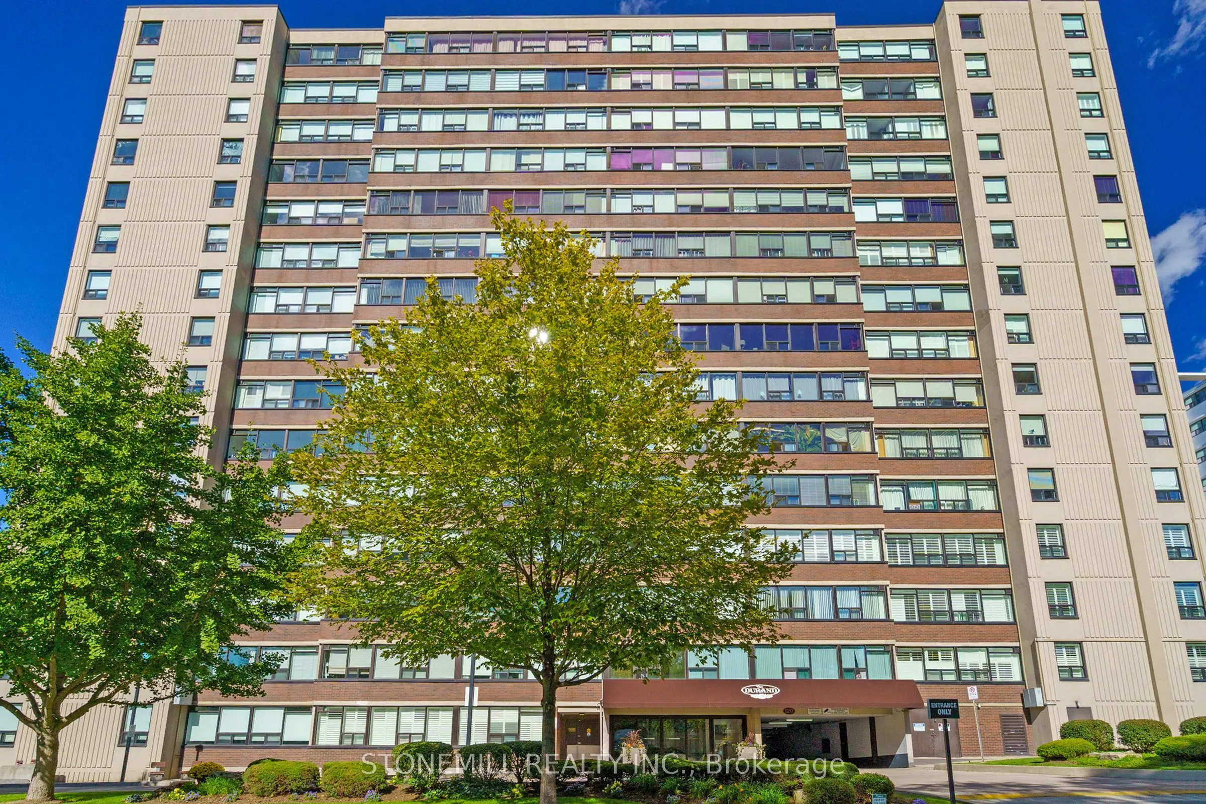 120 Duke Street, #403