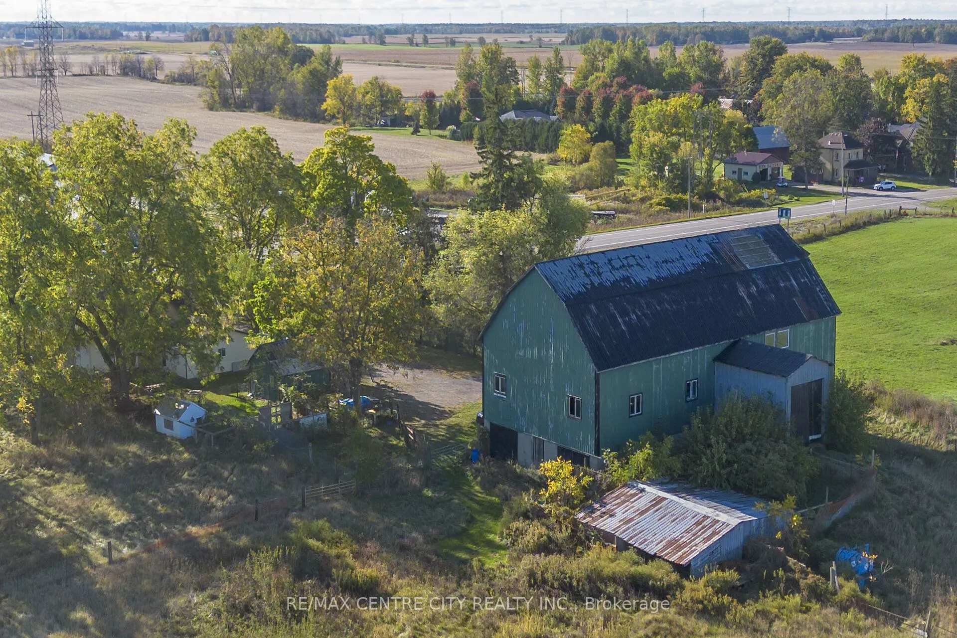 6692 Longwoods Road
