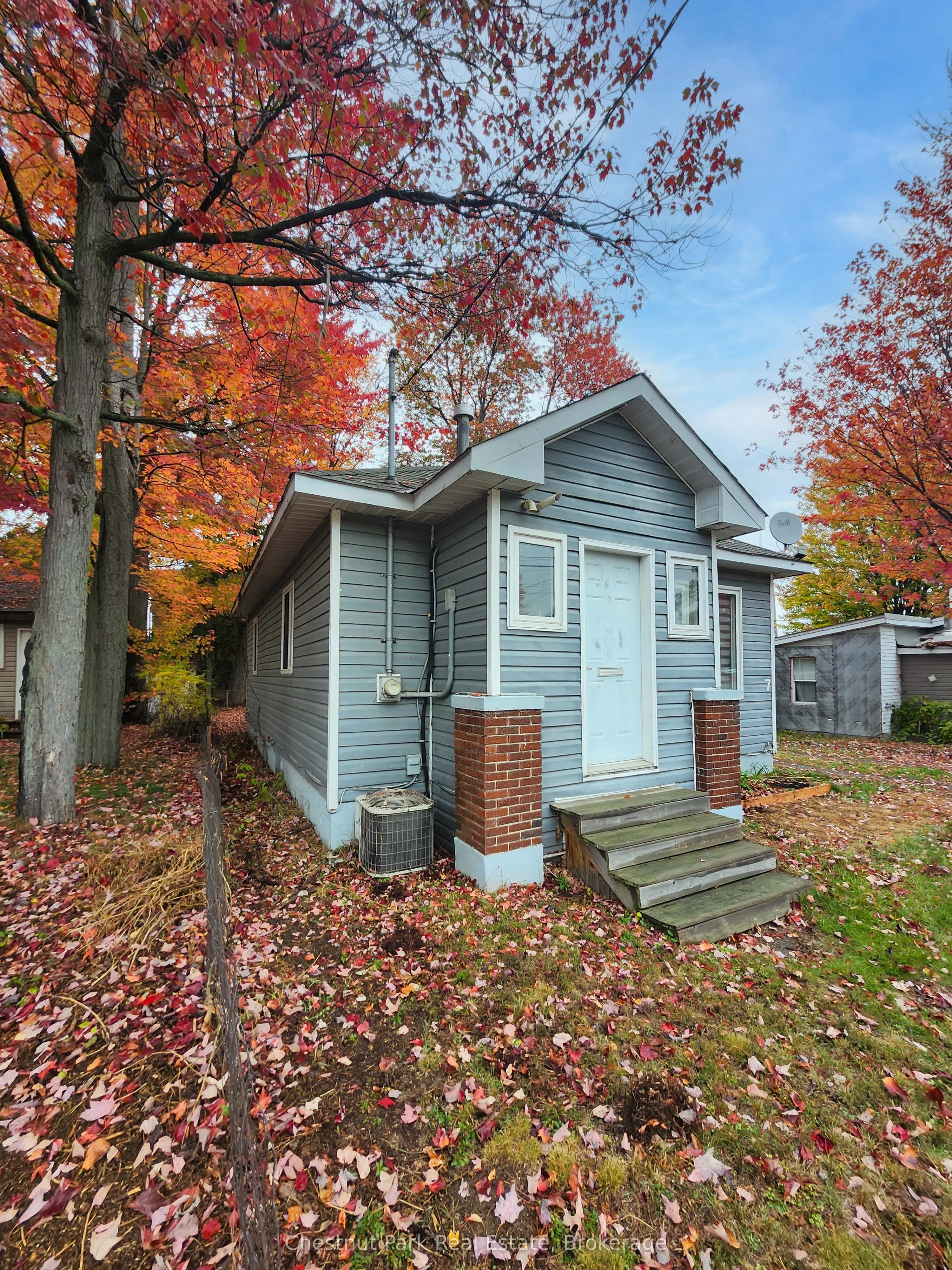7 Clifford Avenue