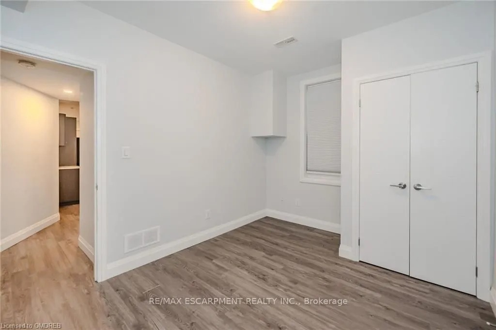 74 Cathcart Street, #2