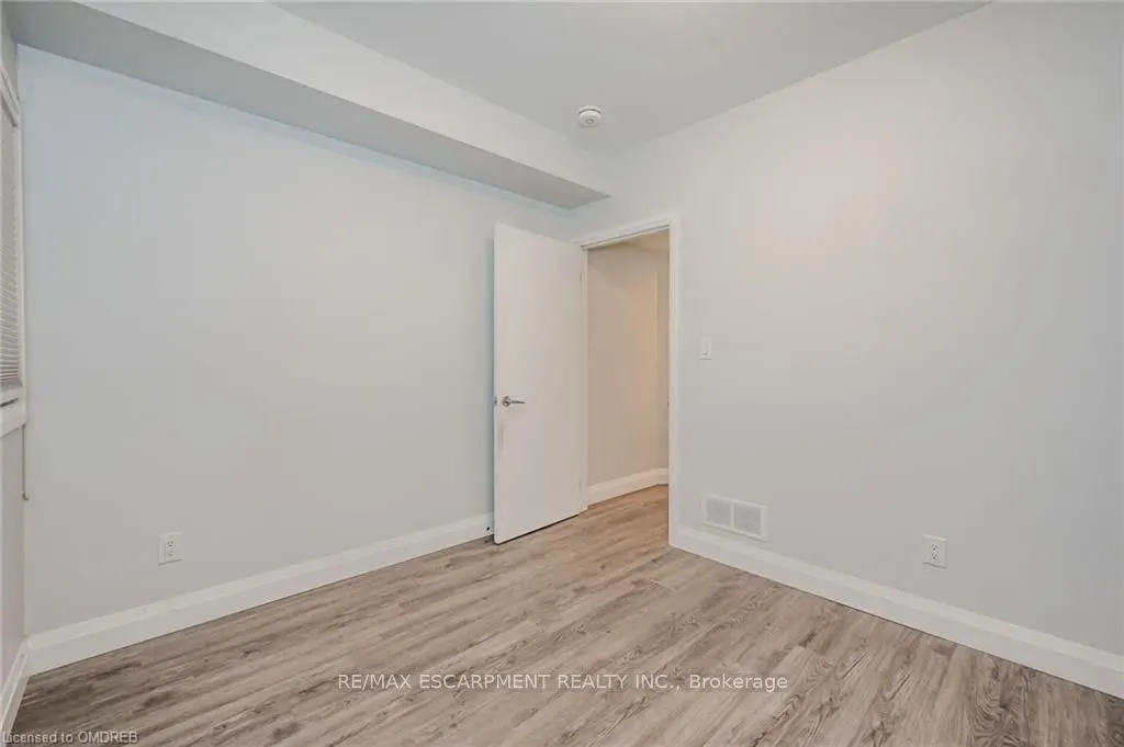 74 Cathcart Street, #2