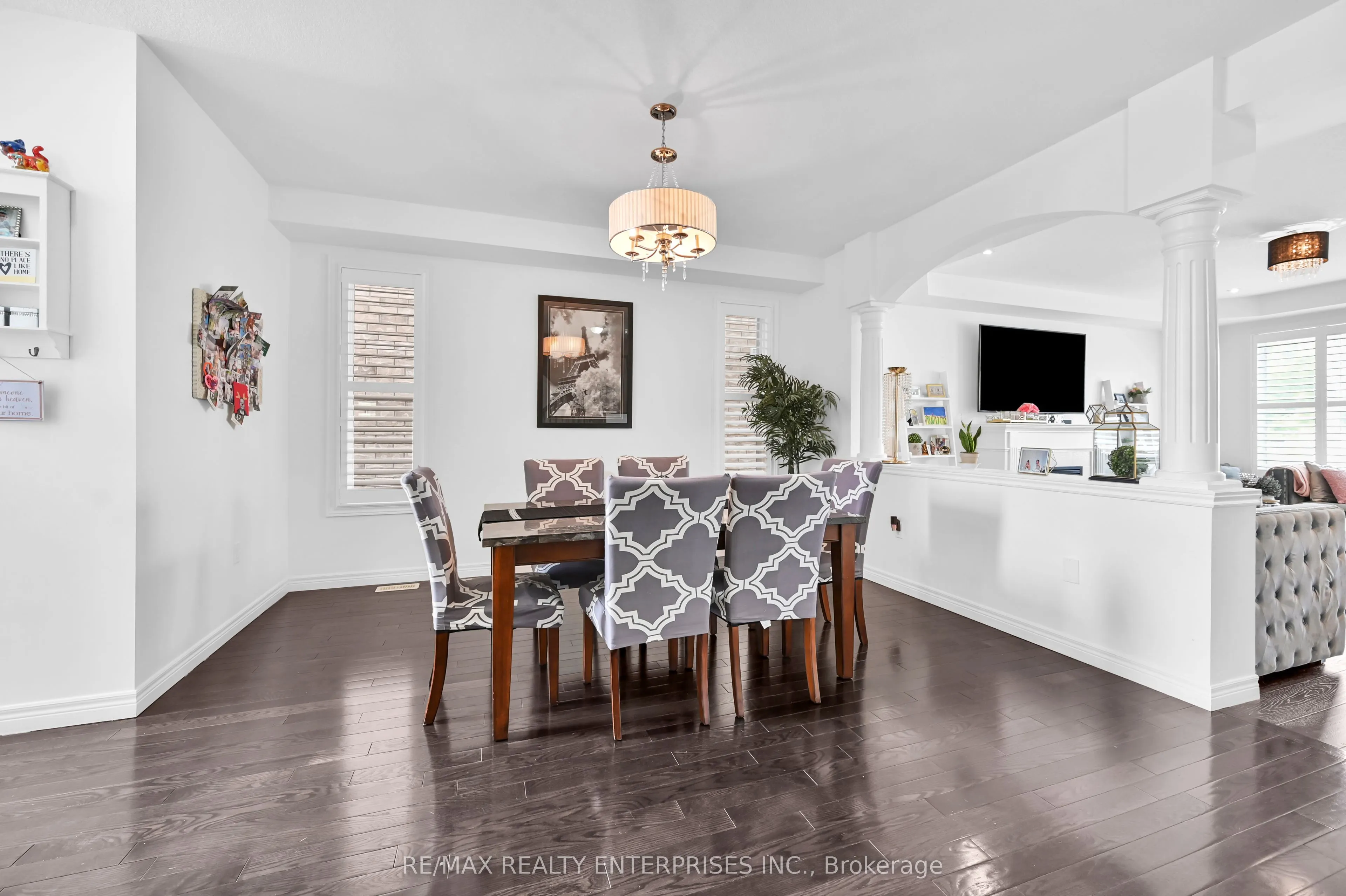 130 Chartwell Circle