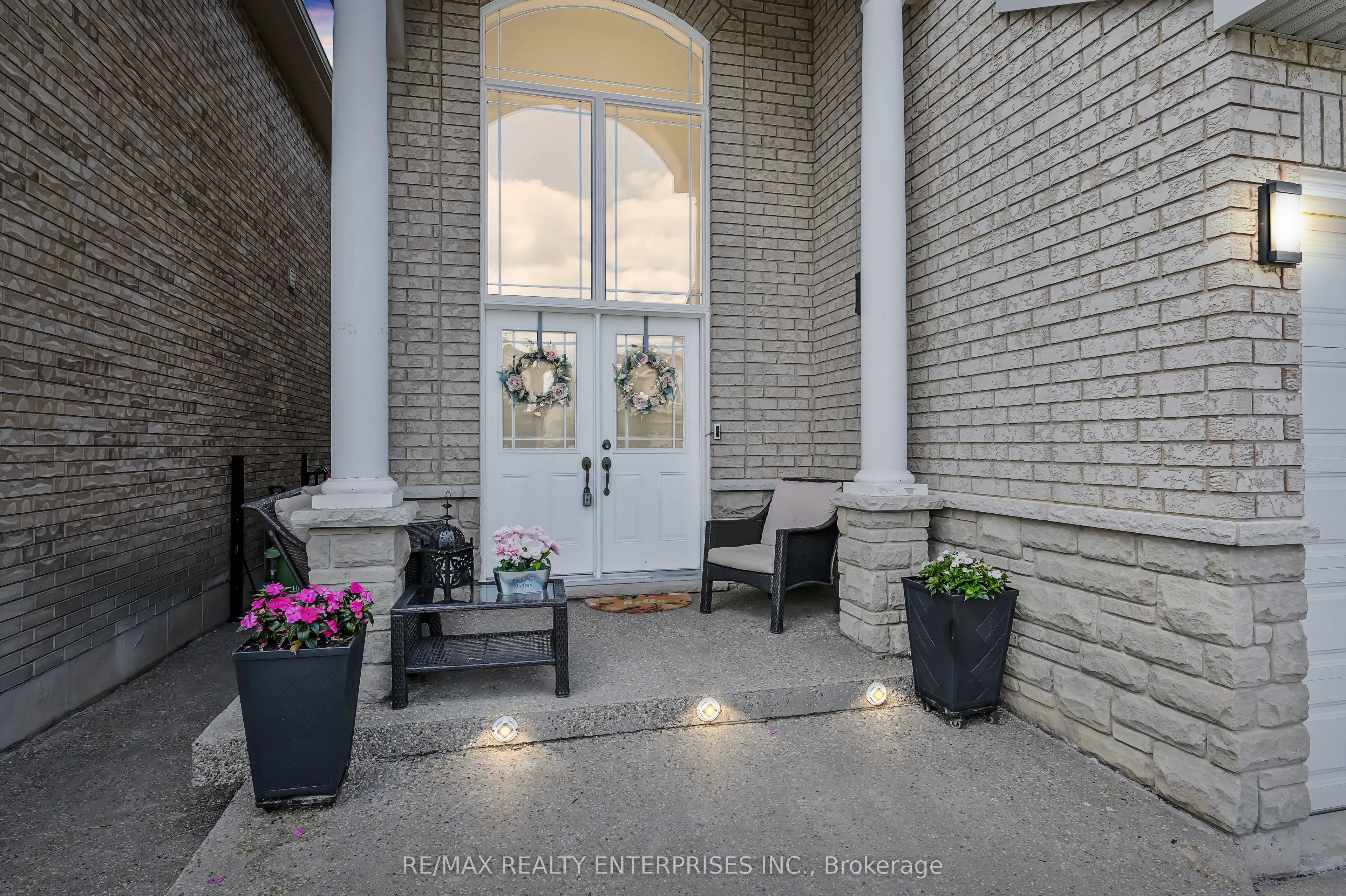 130 Chartwell Circle