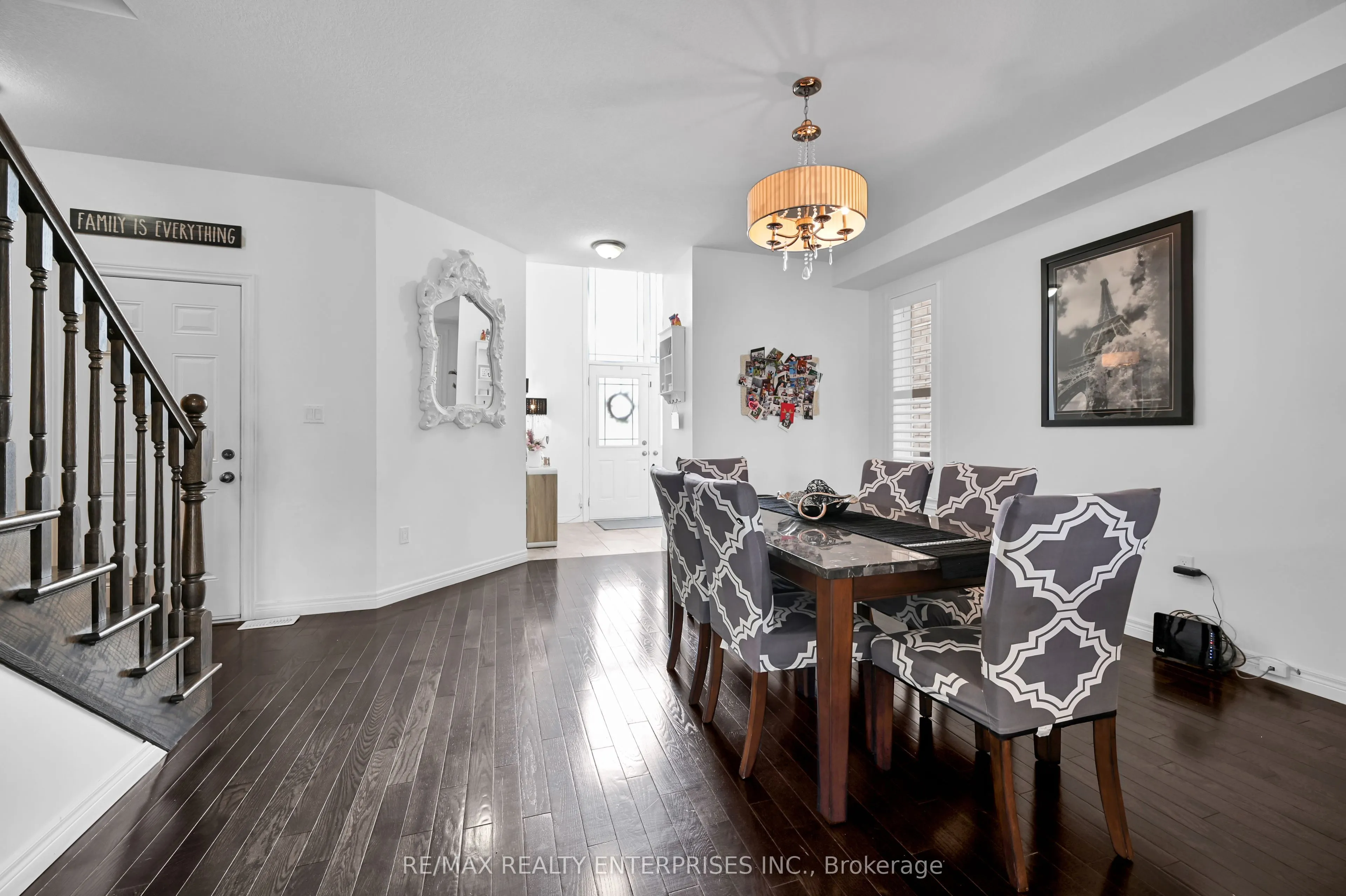 130 Chartwell Circle