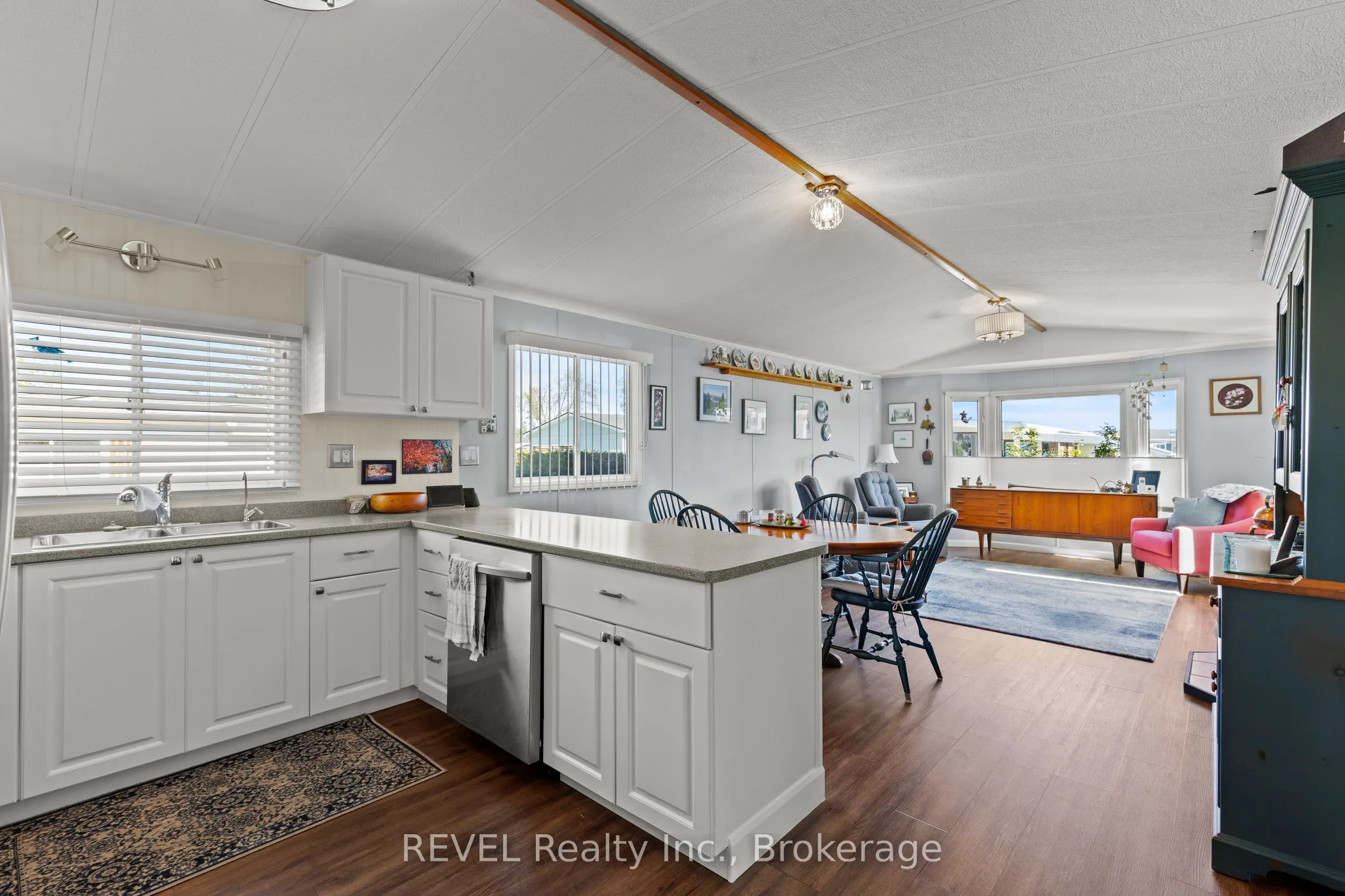 3033 Townline Road S, #171