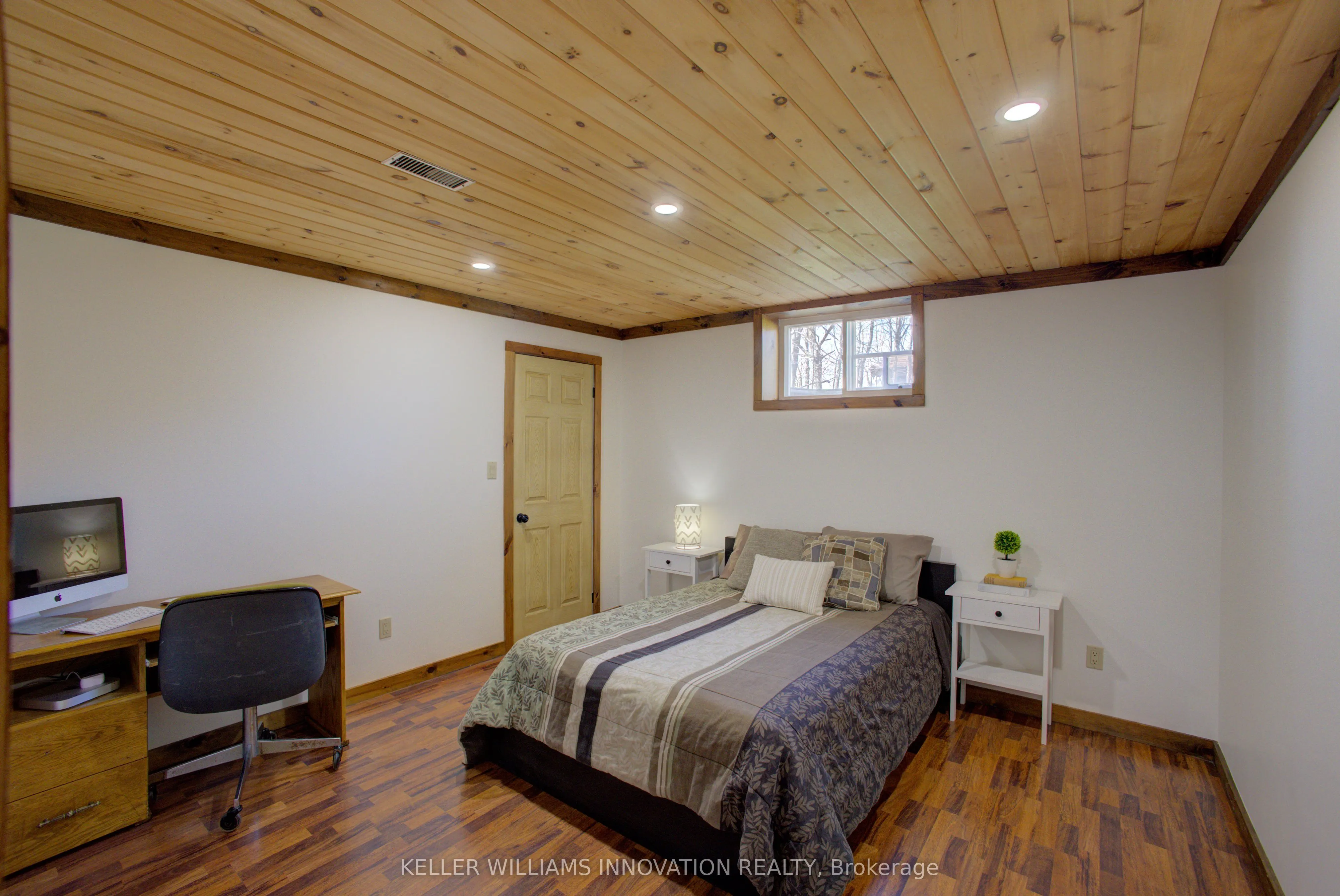 802080 Grey Road 40