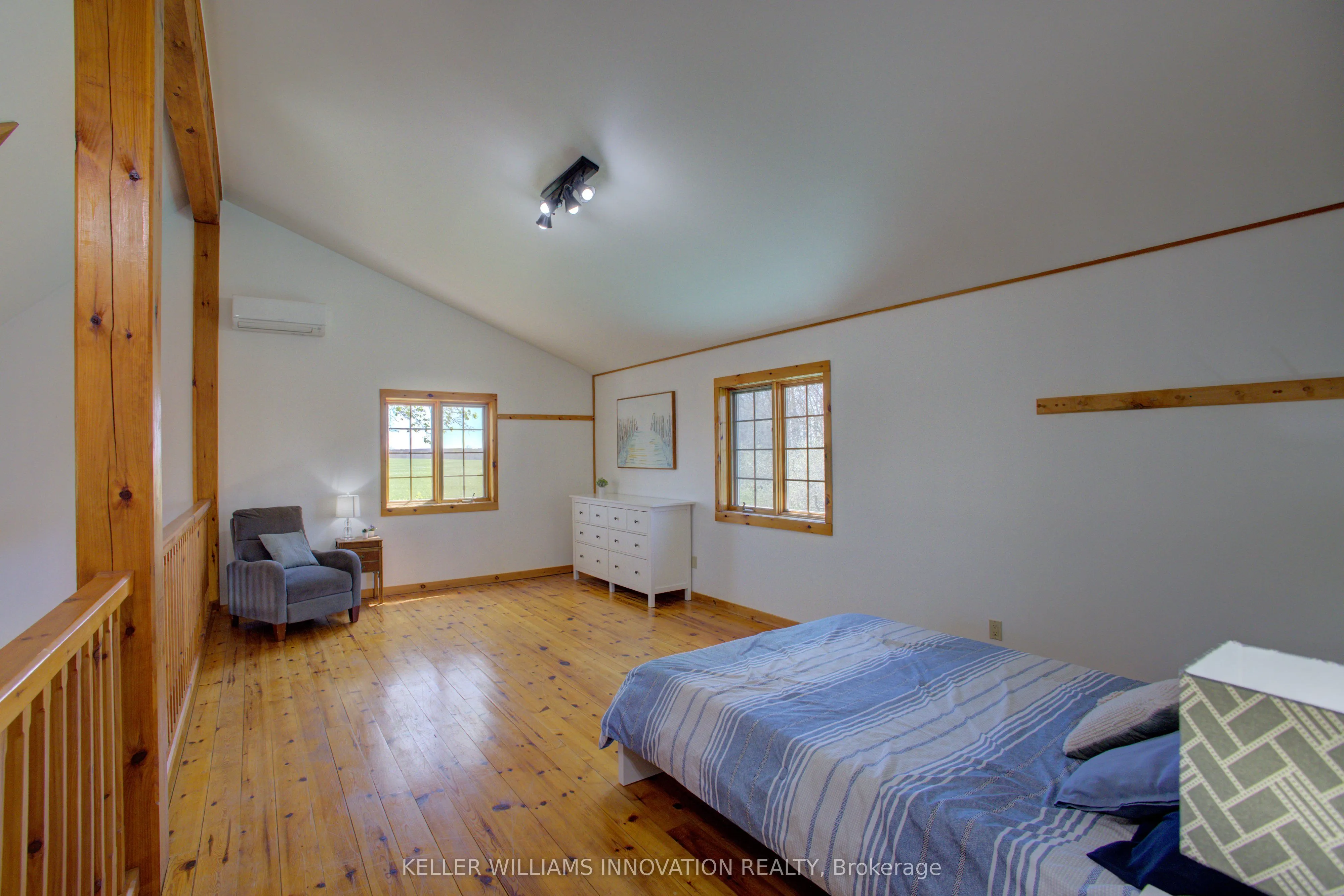 802080 Grey Road 40