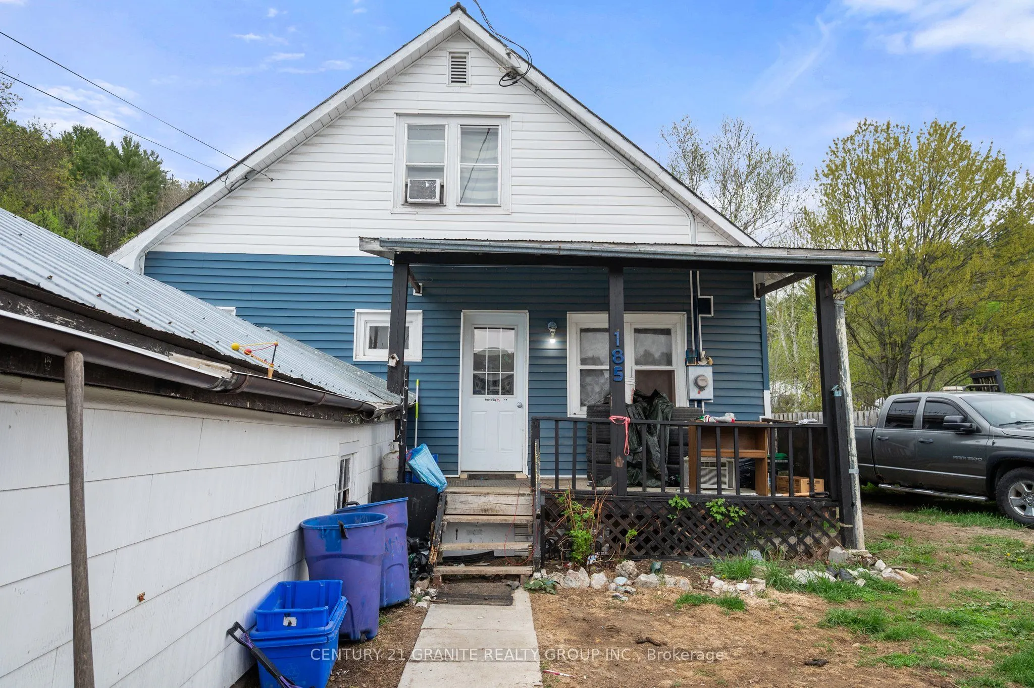 185 Hastings Street N