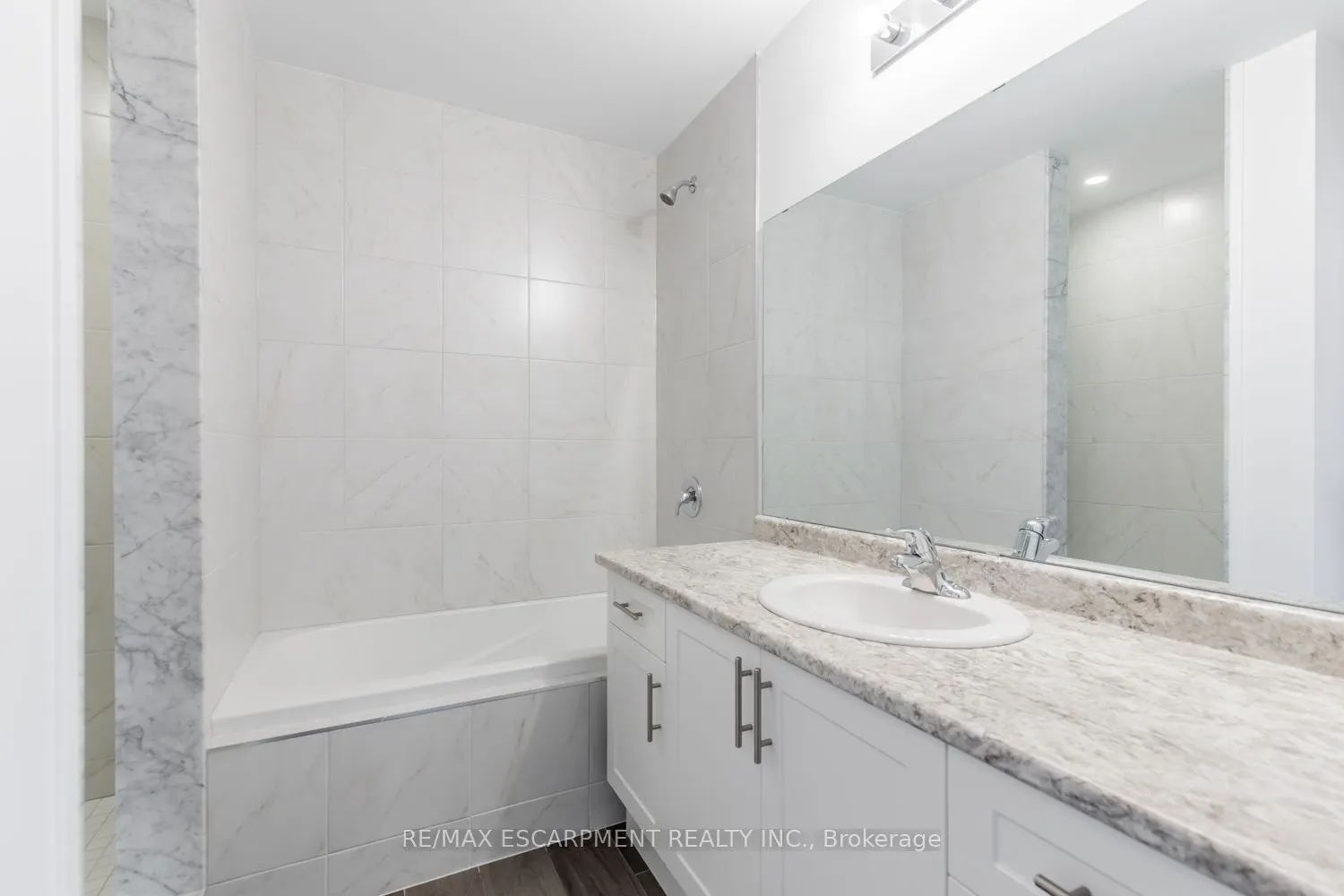 5055 Greenlane Road, #237