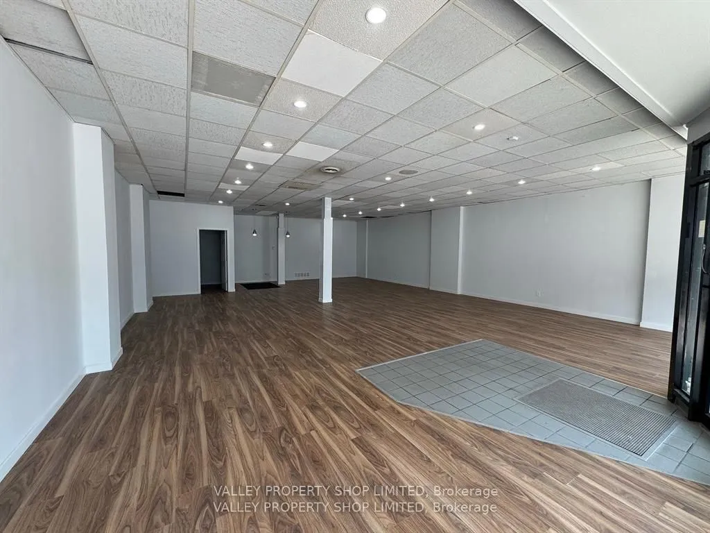 213 PEMBROKE Street W