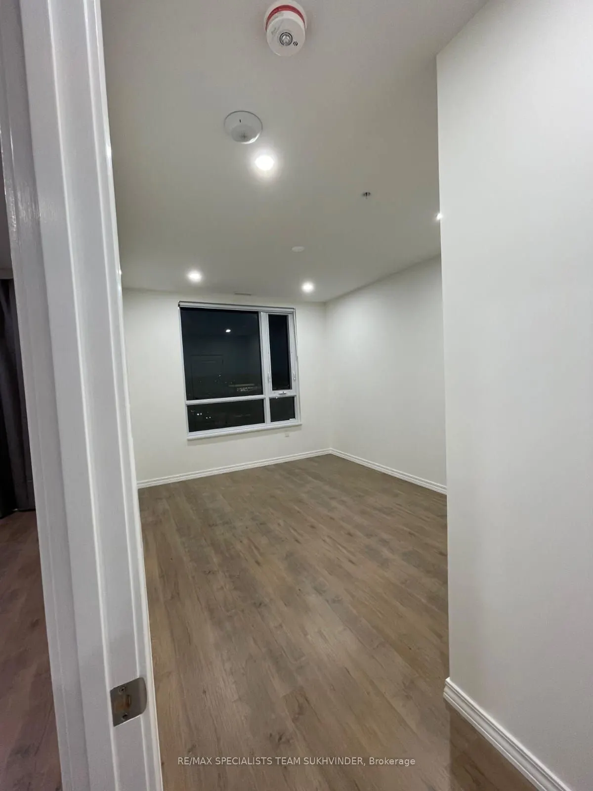 1098 Paisley Road, #503