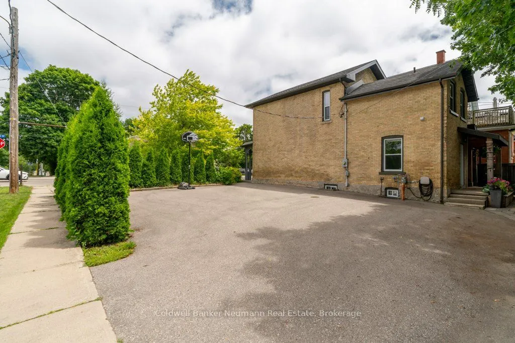 394 Woolwich Street