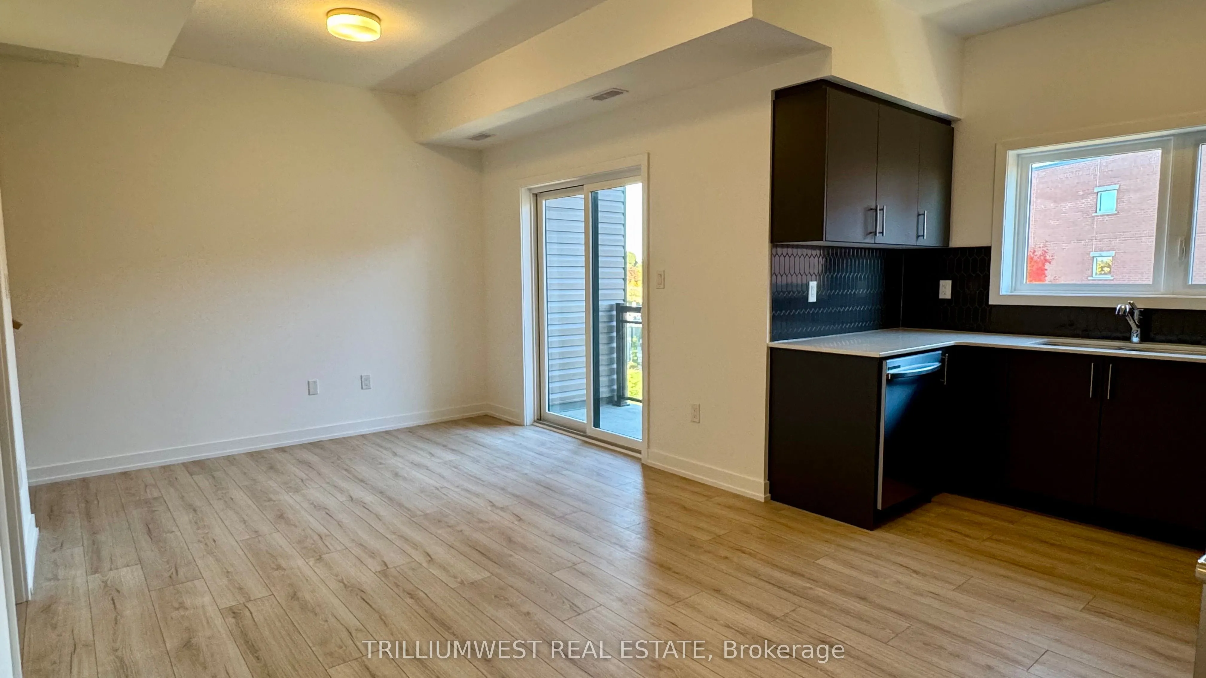940 ST. DAVID Street N, #108