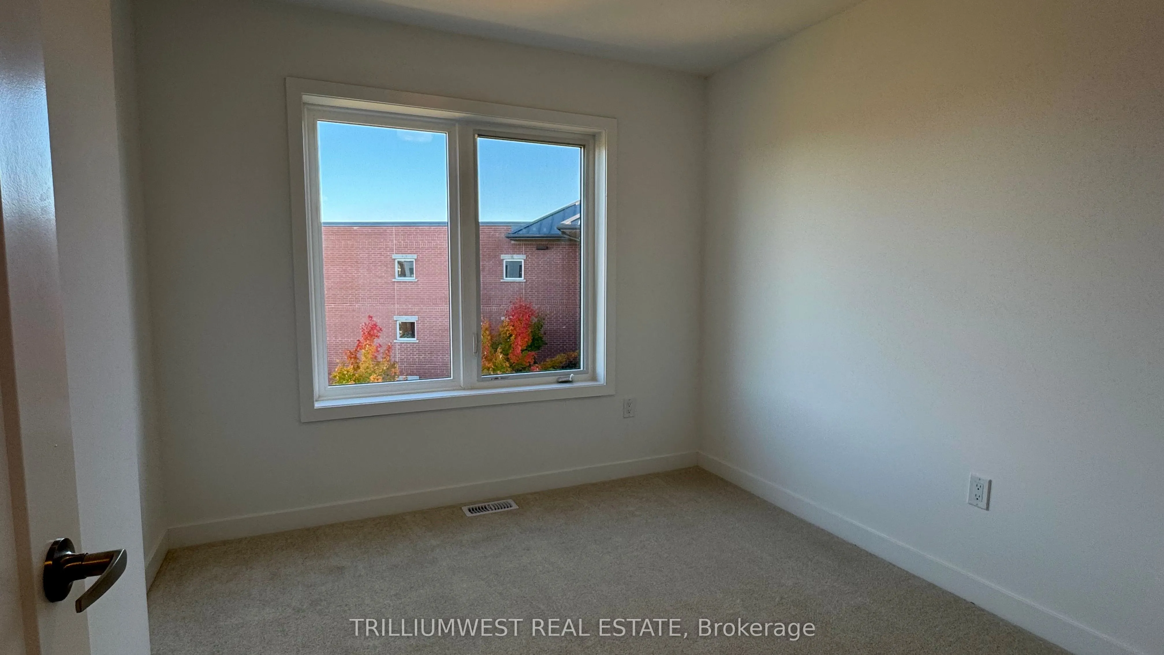 940 ST. DAVID Street N, #108
