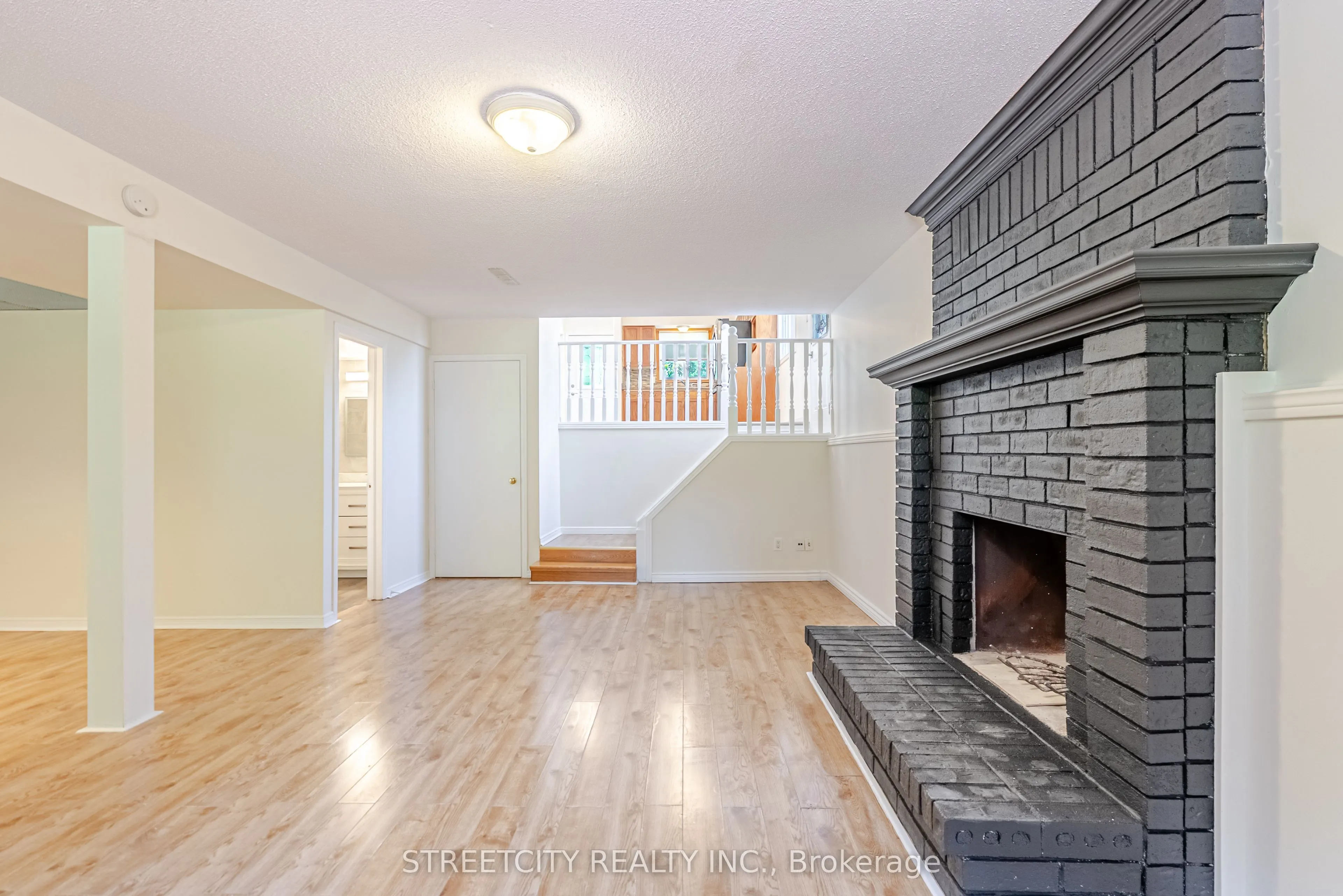 20 Fairchild Crescent