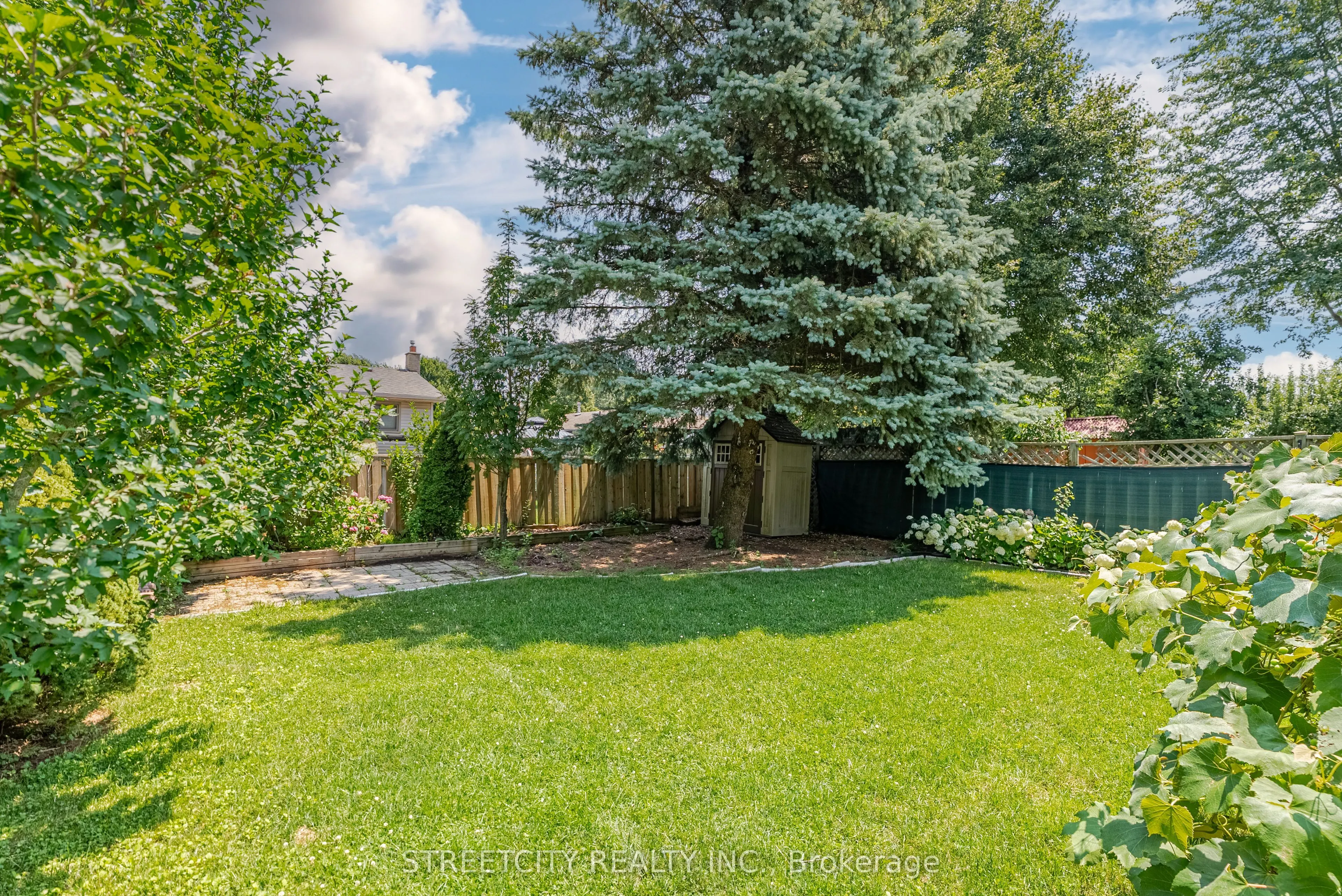 20 Fairchild Crescent
