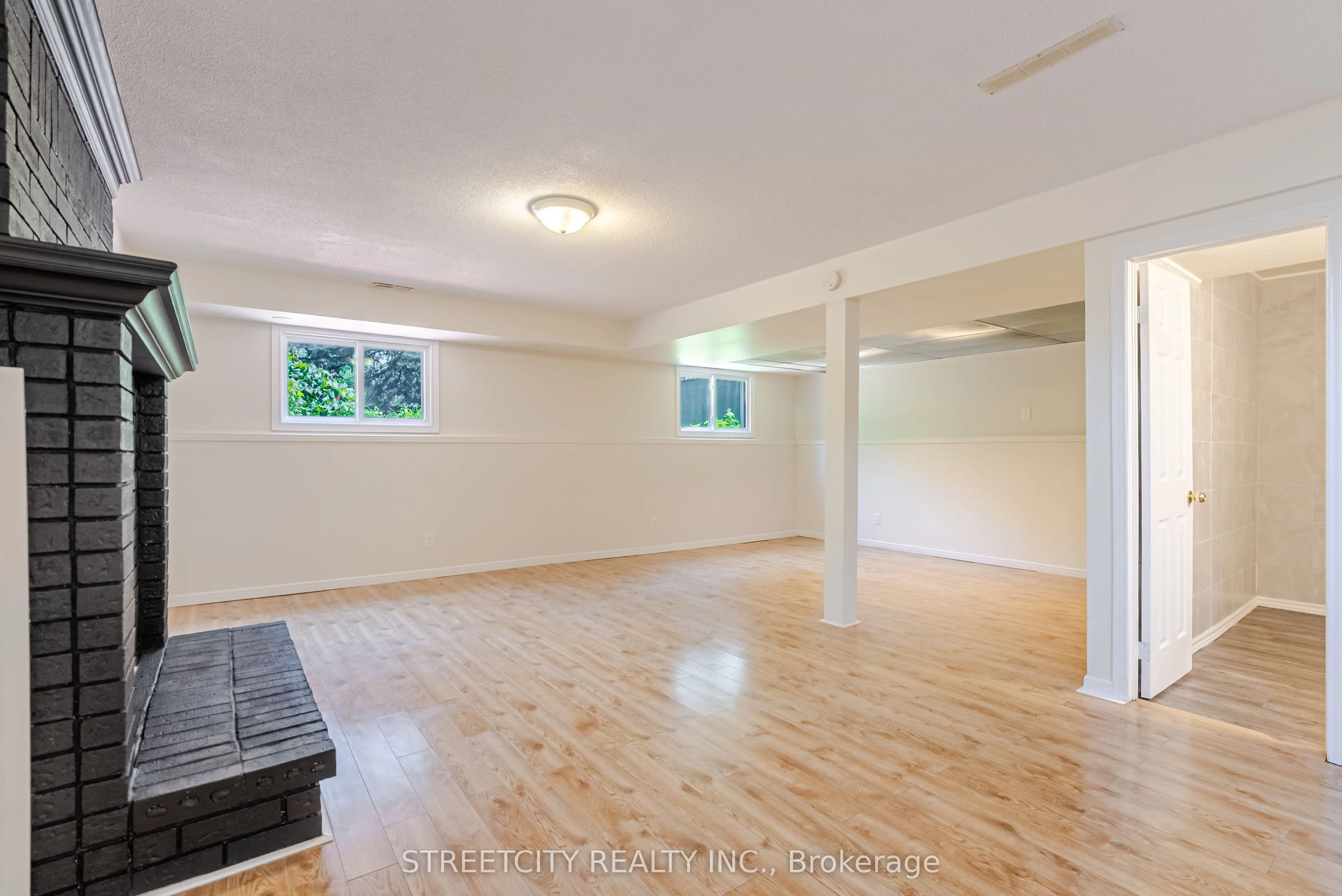 20 Fairchild Crescent