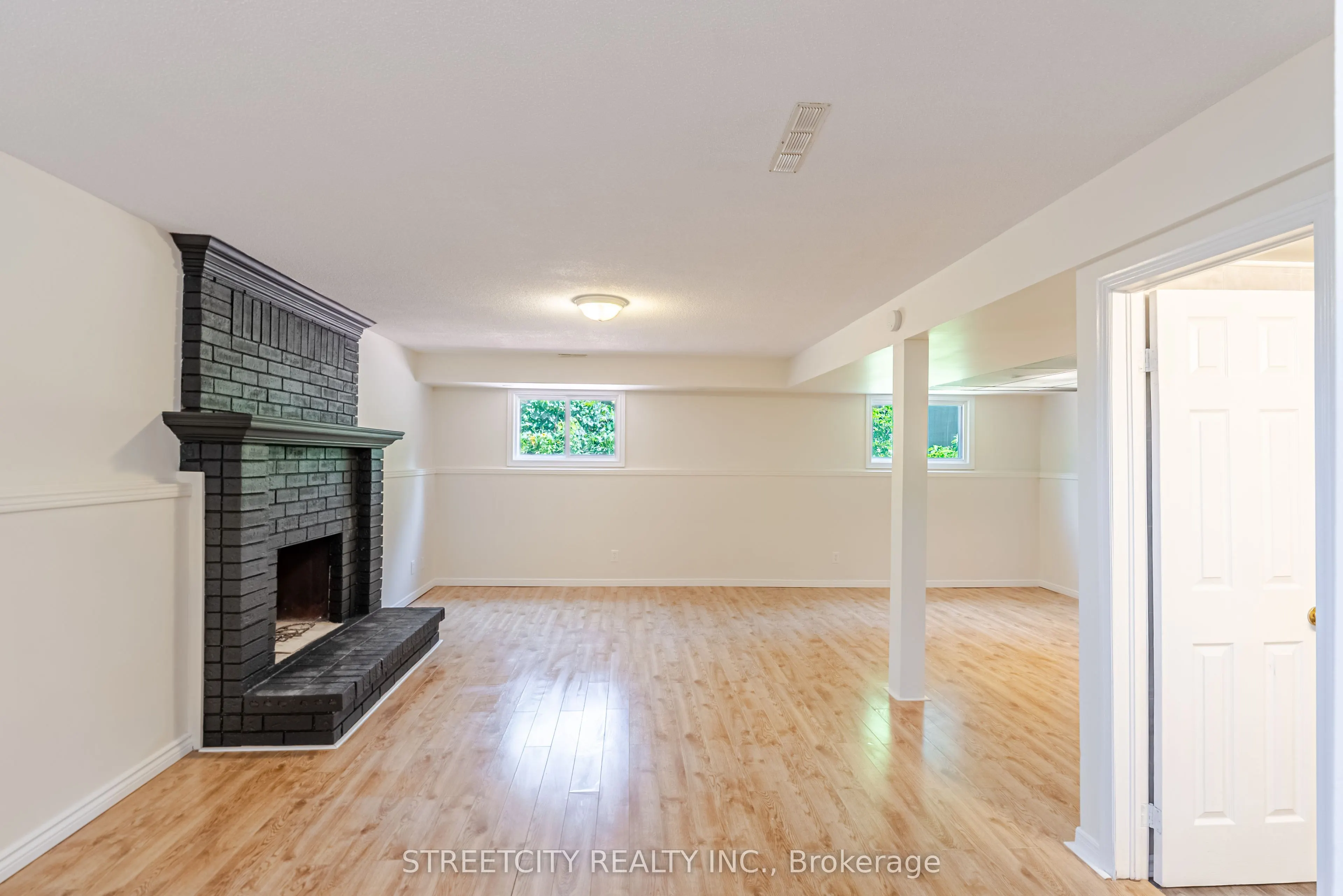 20 Fairchild Crescent