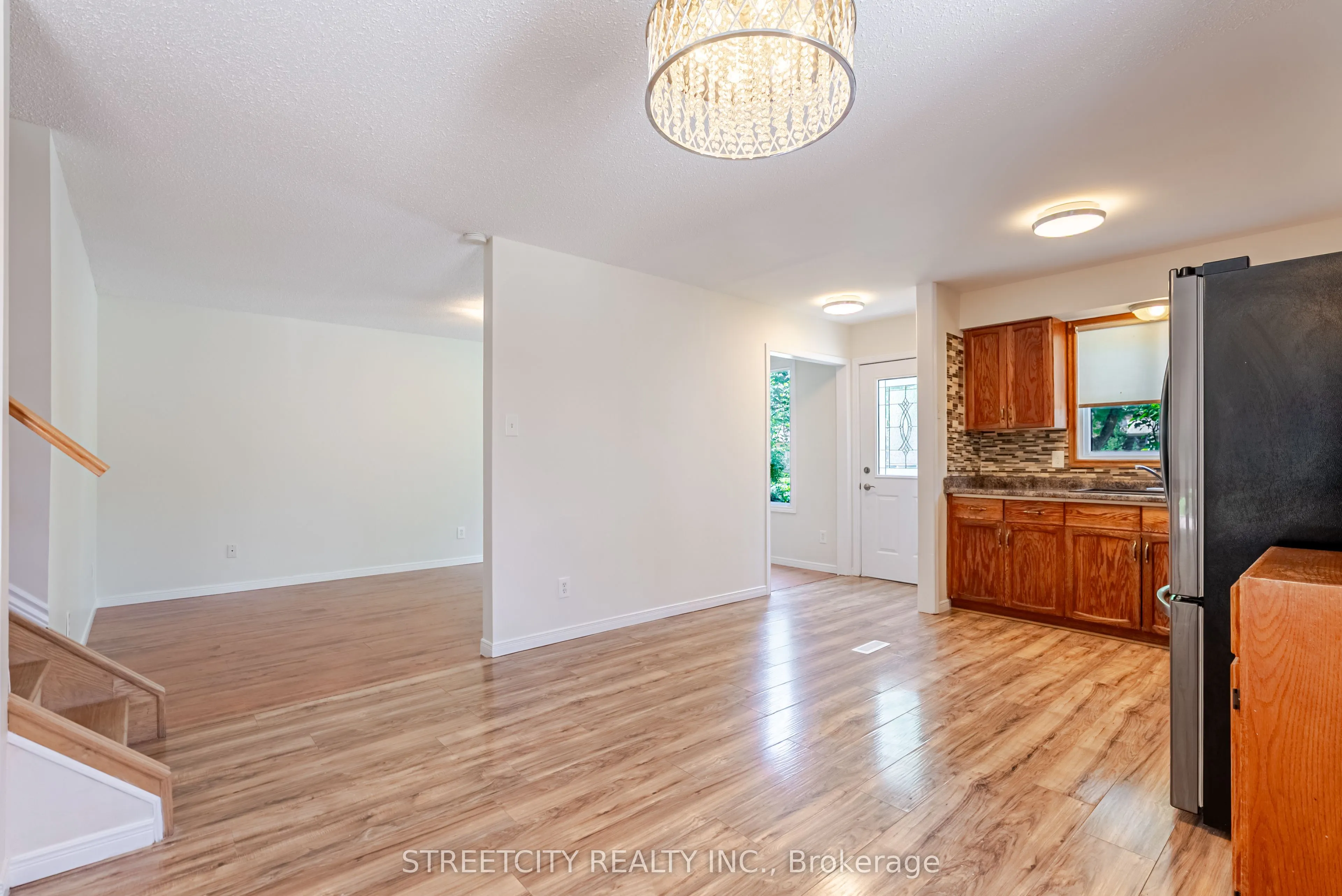 20 Fairchild Crescent