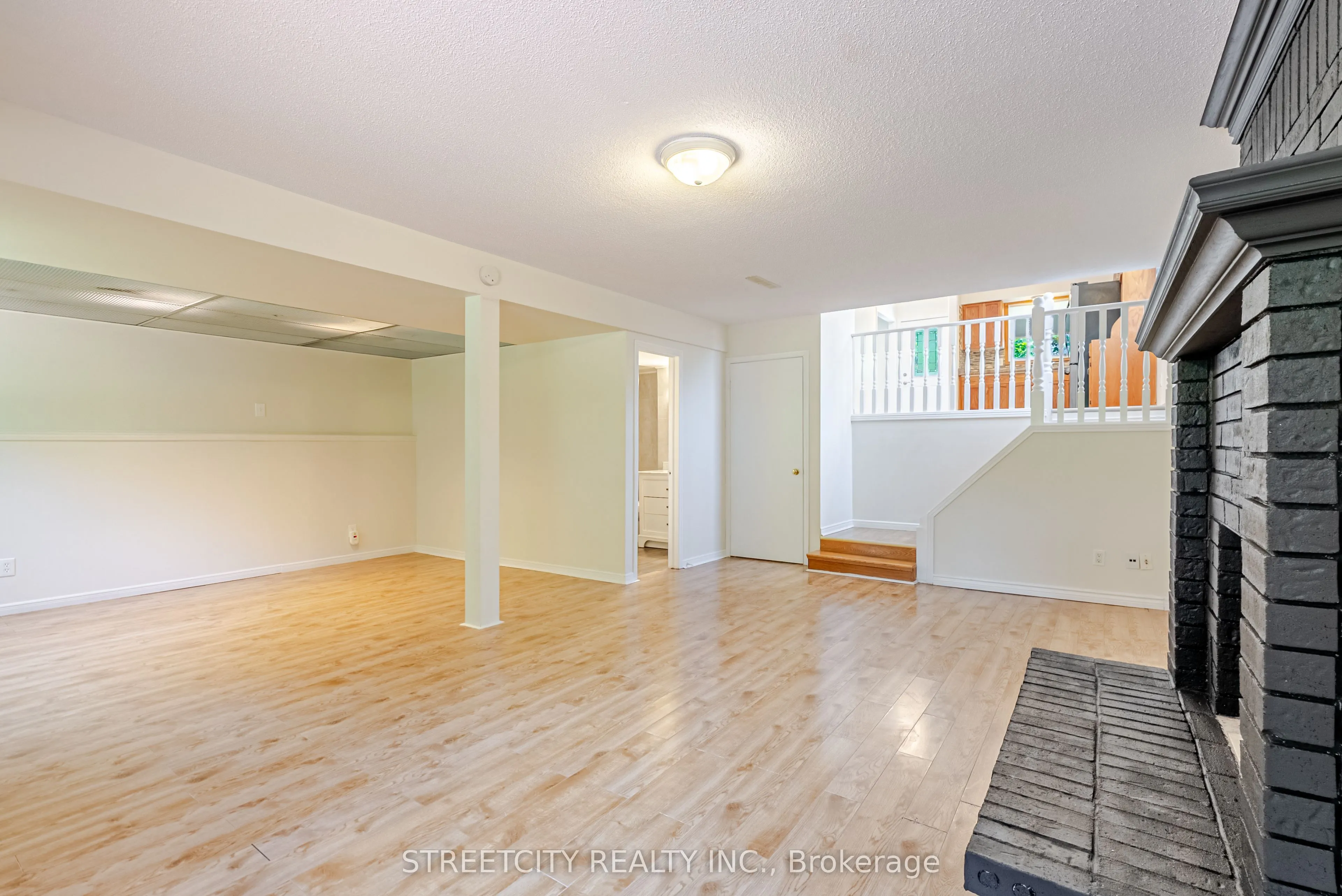 20 Fairchild Crescent