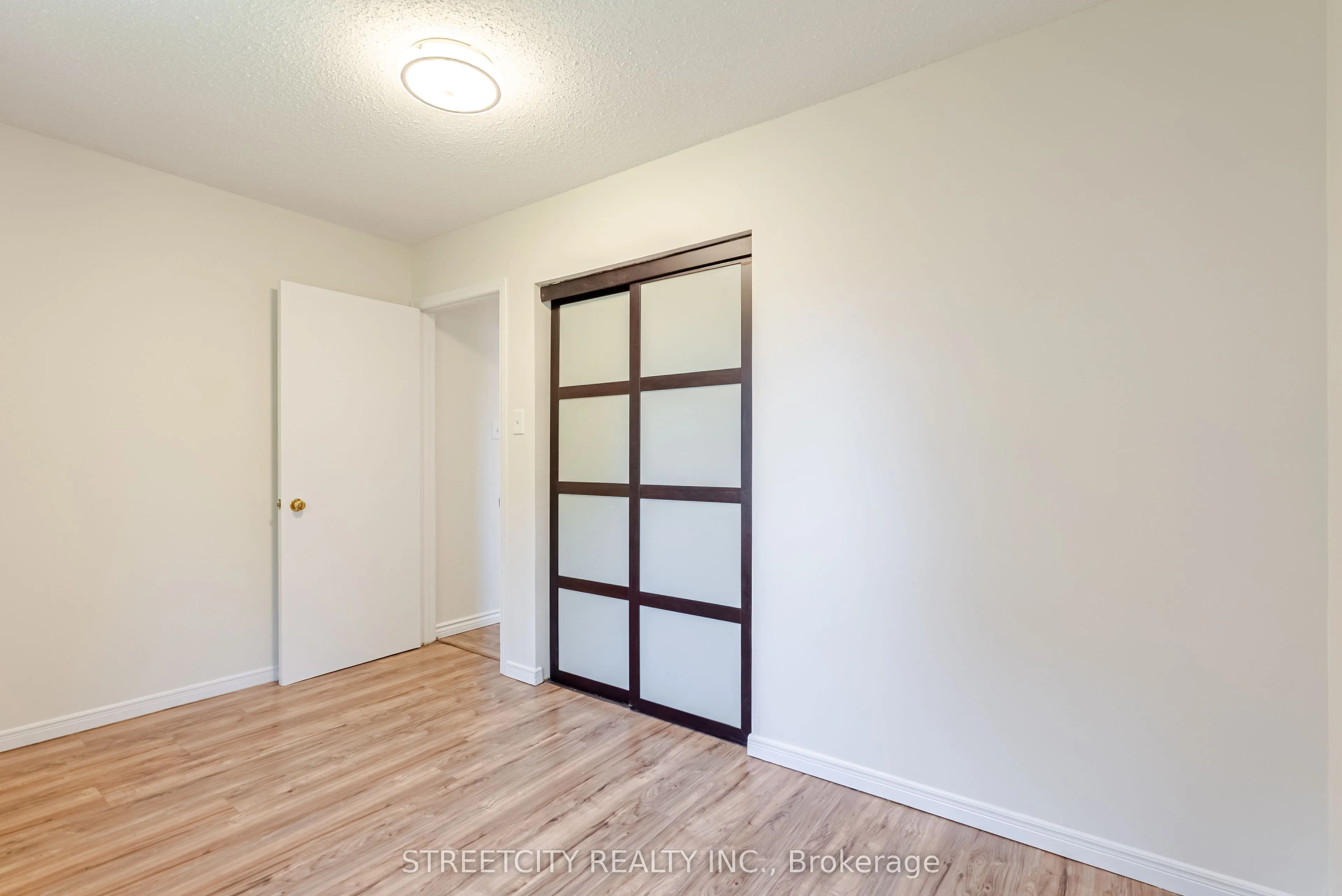 20 Fairchild Crescent