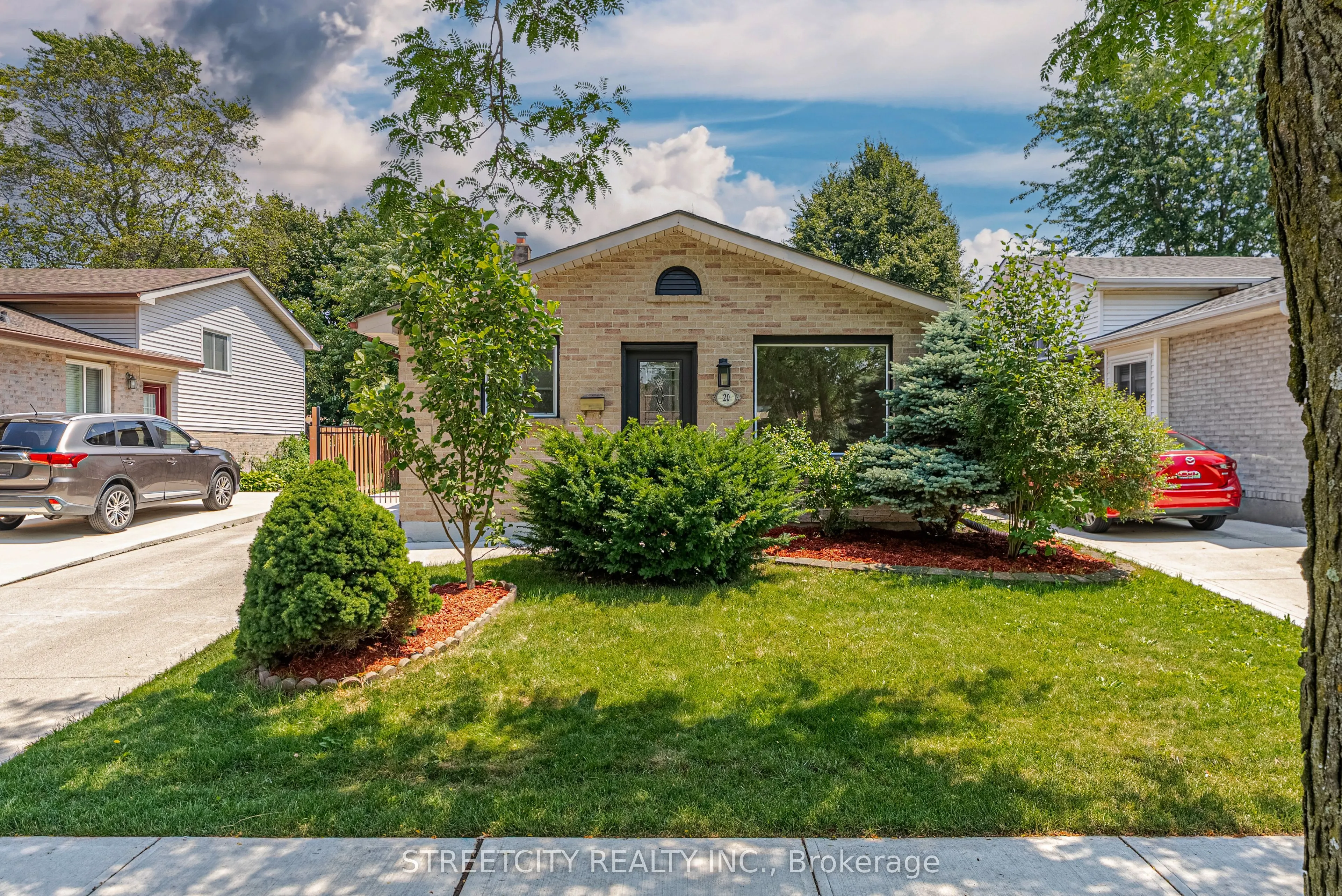 20 Fairchild Crescent