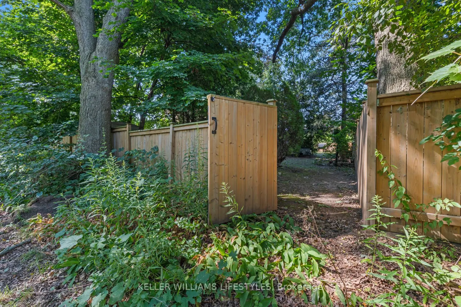 1528 Mclarenwood Terrace