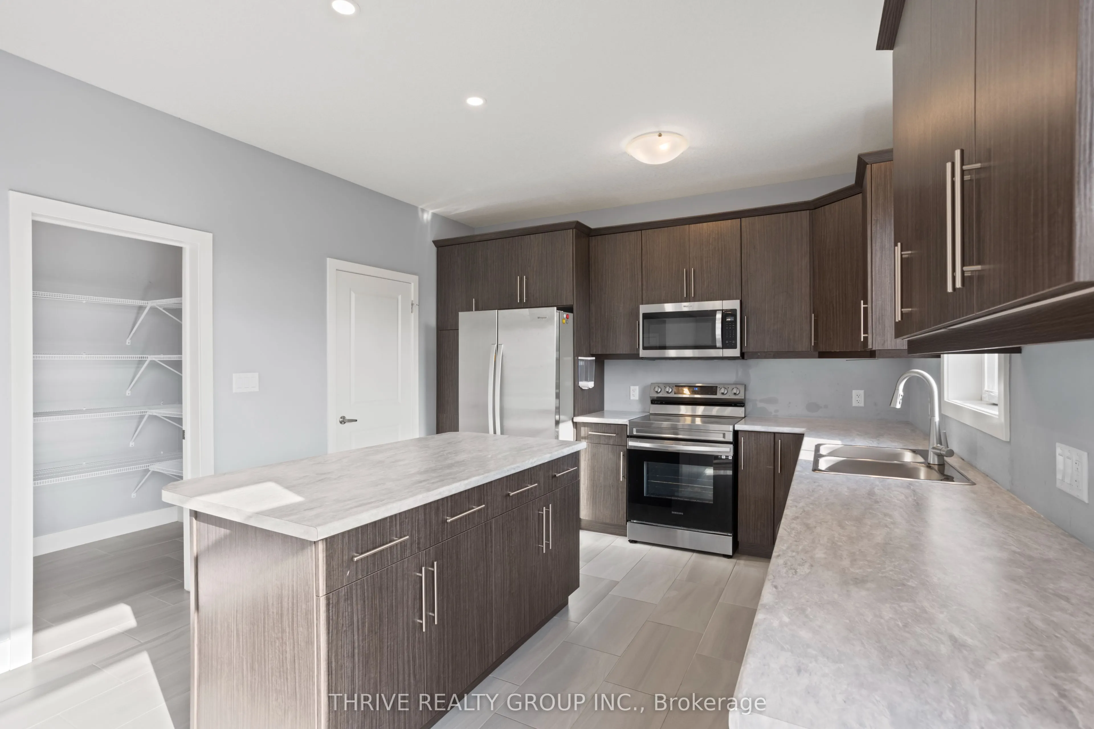 300 Edgevalley Road